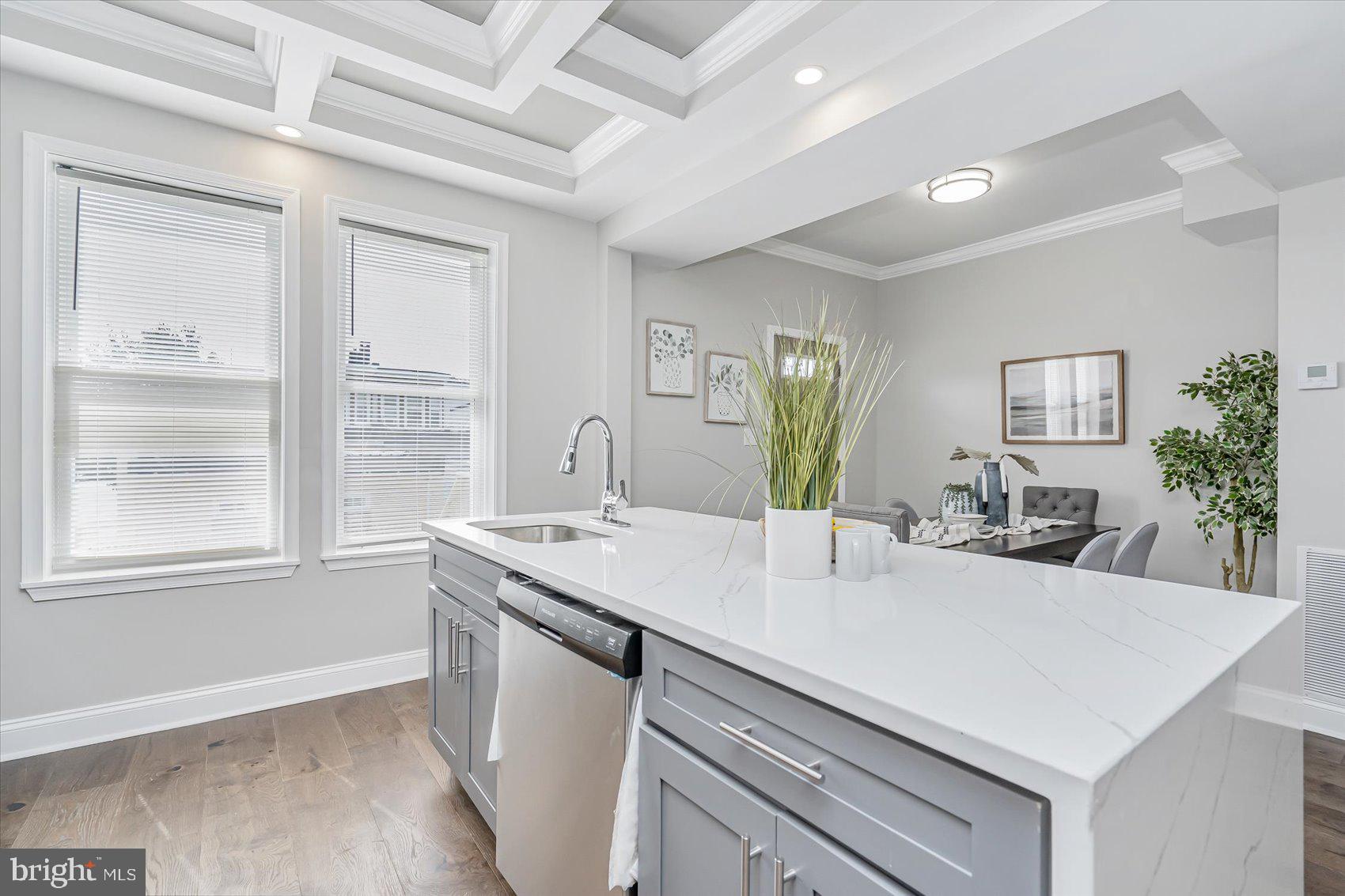 EVERGREEN LAWN - Residential