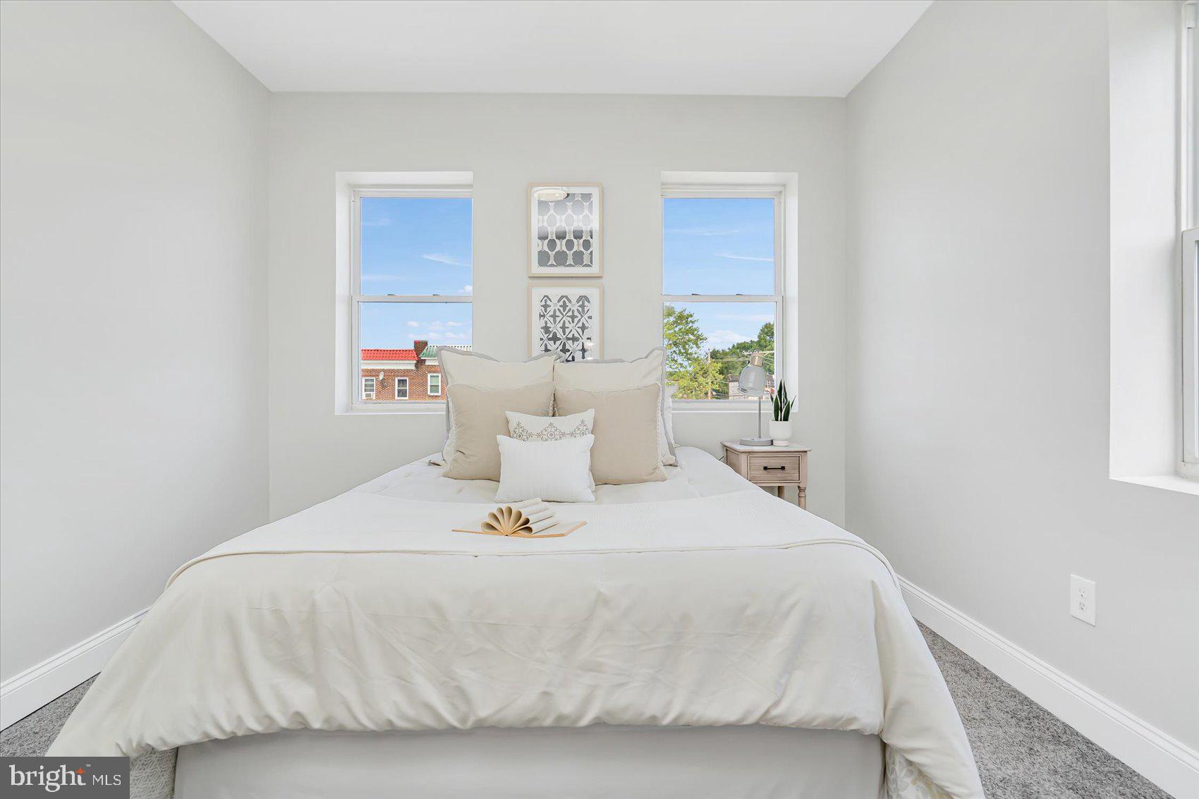 EVERGREEN LAWN - Residential