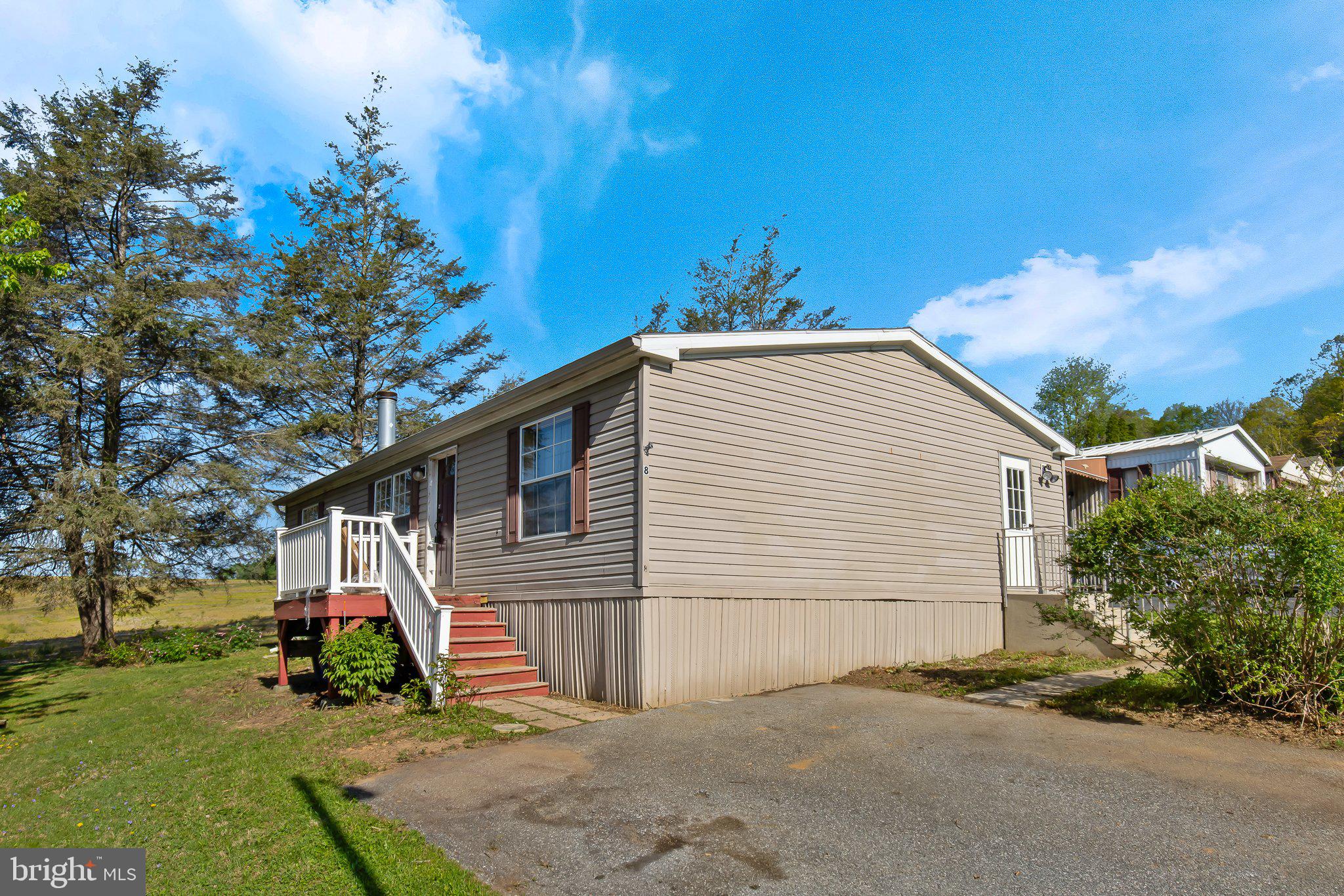 Charming 3-Bedroom Home in Southland Hills – Move-In Ready! 8 Ashton Dr, New Providence, PA
Welcome to this beautifully updated 3-bedroom, 2-bathroom mobile home in the Southland Hills Mobile Home Park! Offering 1,146 sq. ft. of comfortable living space, this 2006 home has been freshly painted and newly carpeted in 2025, making it completely move-in ready.
Step inside to find a spacious, open-concept layout with a bright living area that flows into a well-appointed kitchen featuring ample cabinetry and counter space. The primary suite boasts a private en-suite bath, while two additional bedrooms and a second full bathroom provide plenty of space for family or guests.
Located in Southland Hills, a friendly and welcoming community, you’ll enjoy peaceful surroundings, friendly neighbors, and convenient access to shopping, dining, and major roadways. Whether you're looking for your first home, downsizing, or simply seeking low-maintenance living, this home is a must-see!