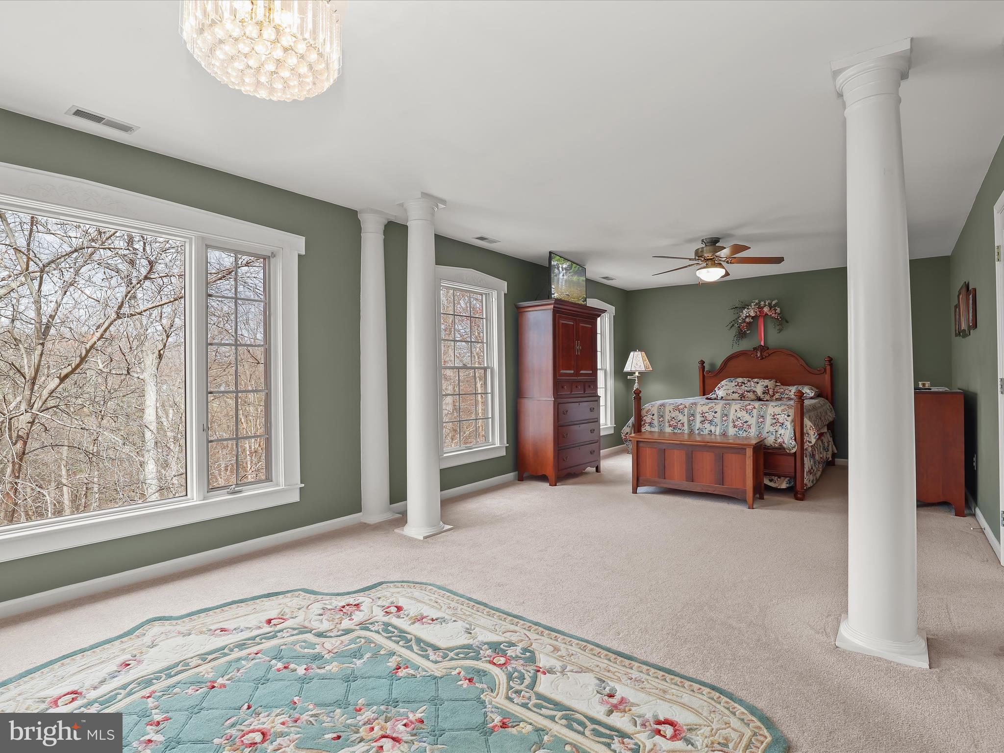 3088 FENWICK DRIVE
