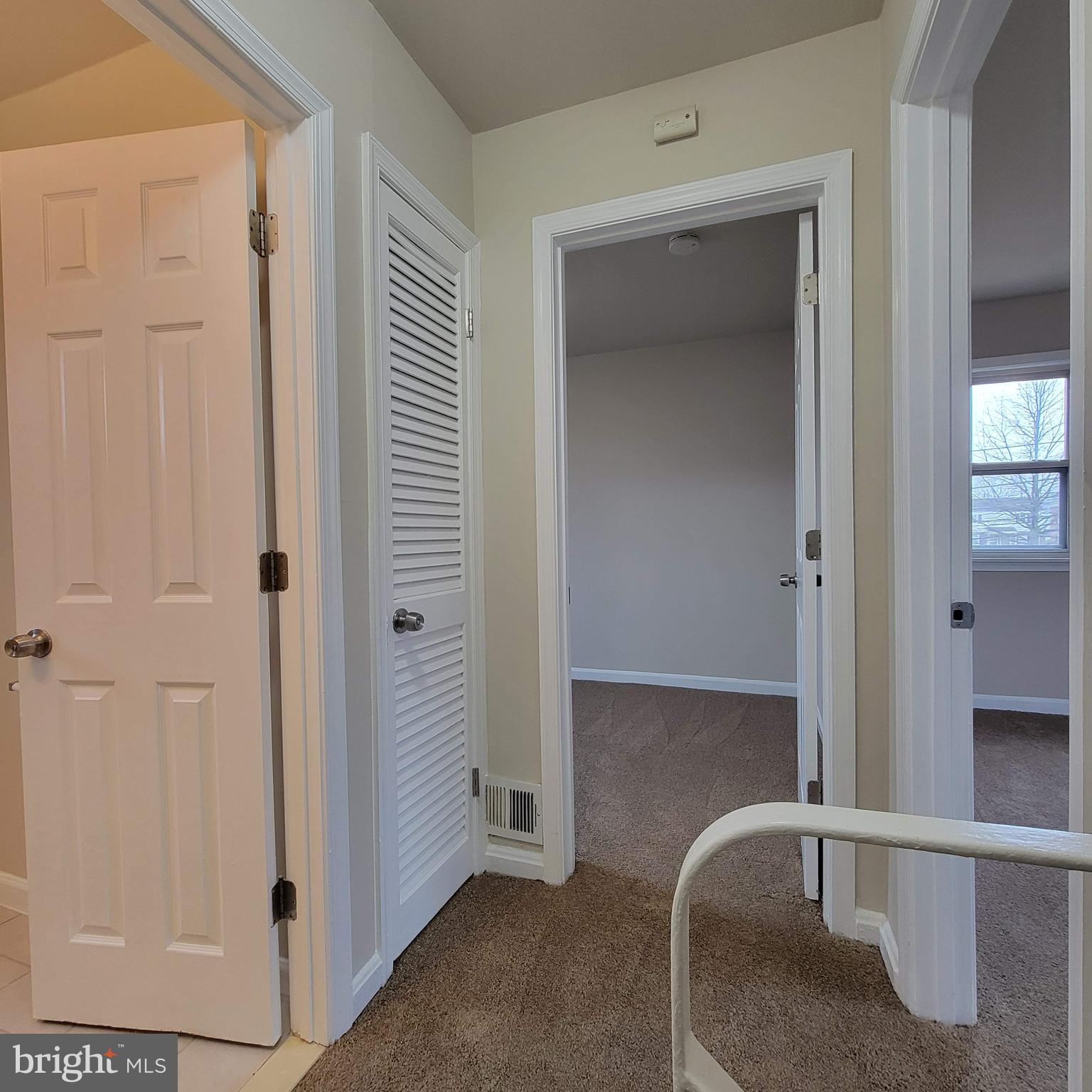 IVERSON COURTS - Residential Lease