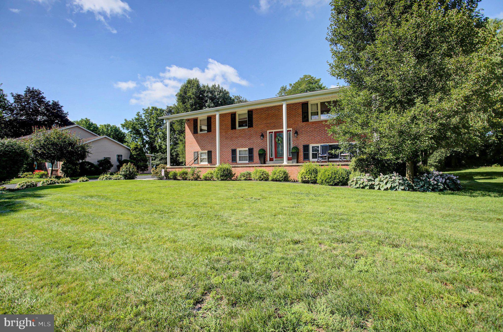 124 PARK PLACE W