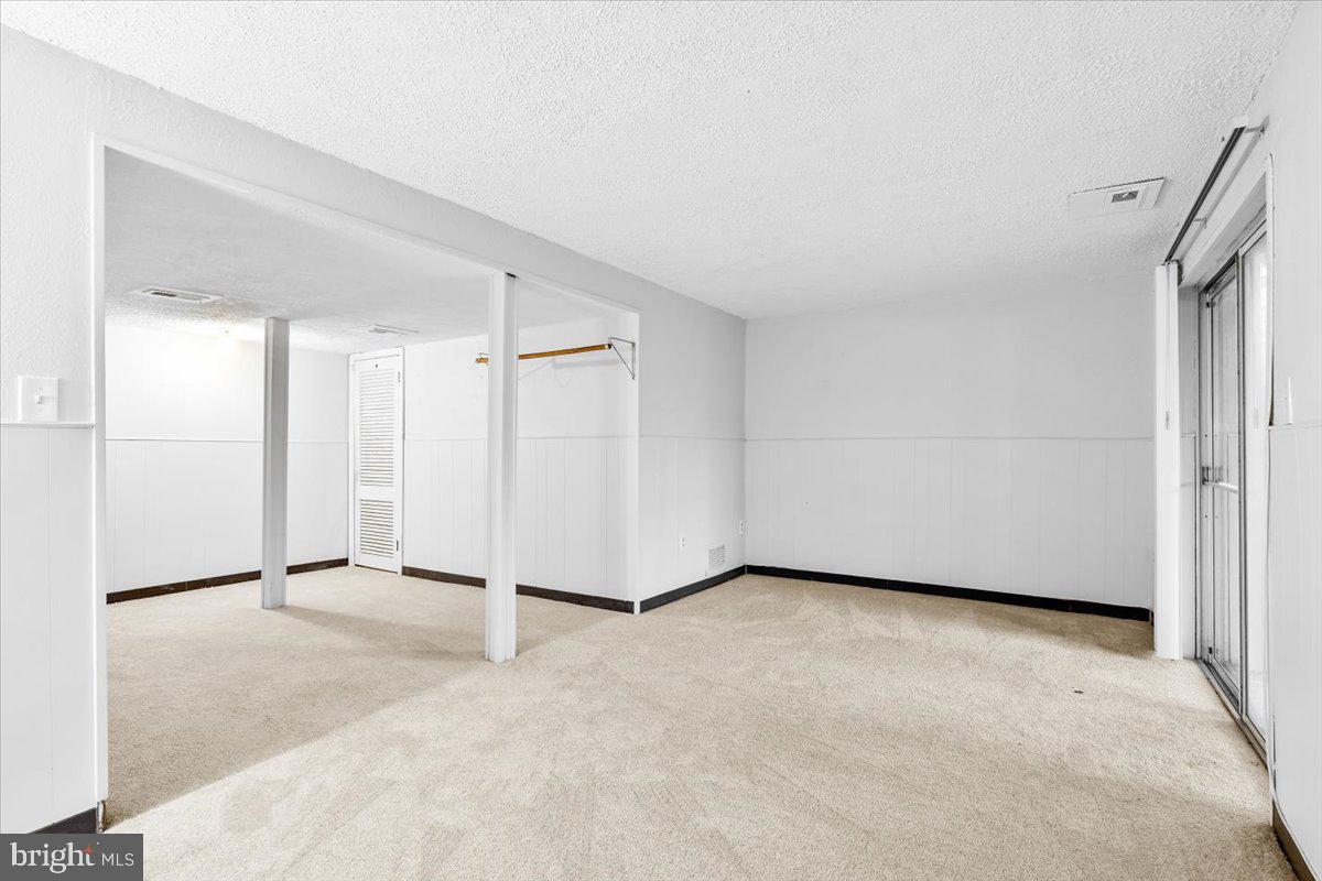 FLOWER HILL - Residential