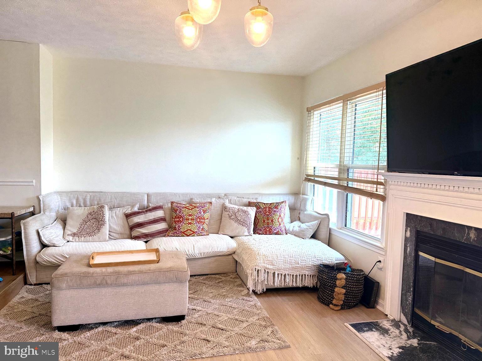 7304 MORRISON DRIVE