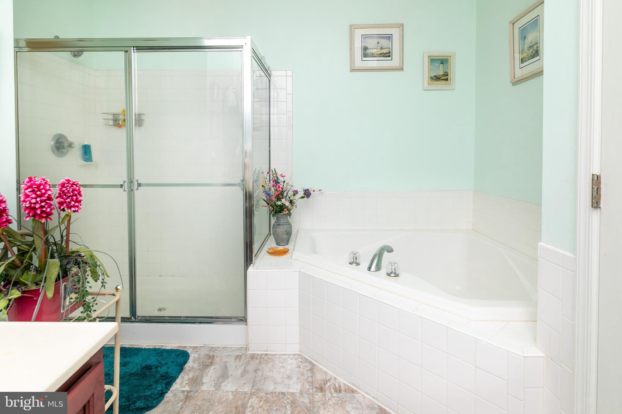 WOOD CREEK GOLF COMM - Residential