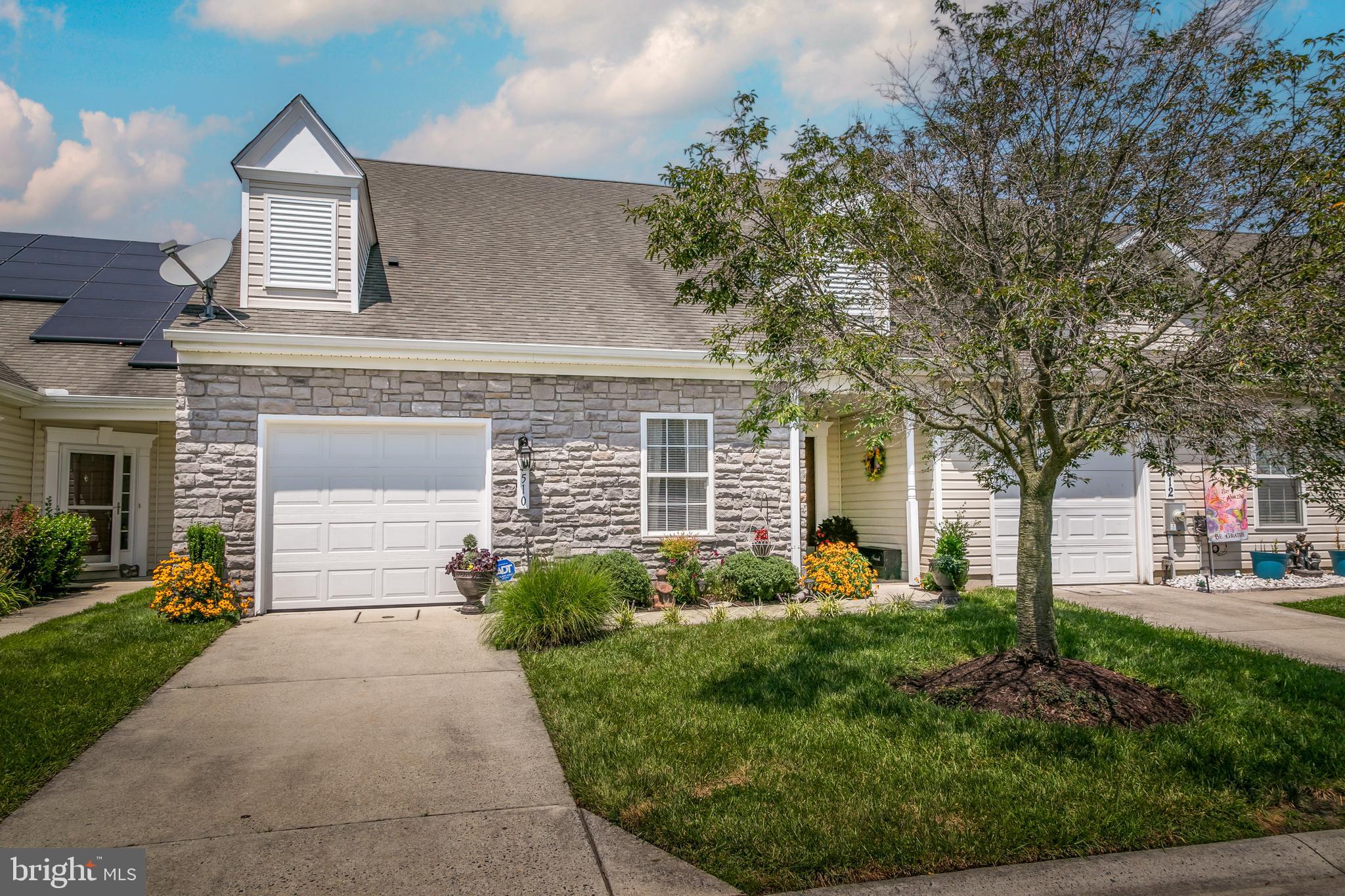 WOOD CREEK GOLF COMM - Residential