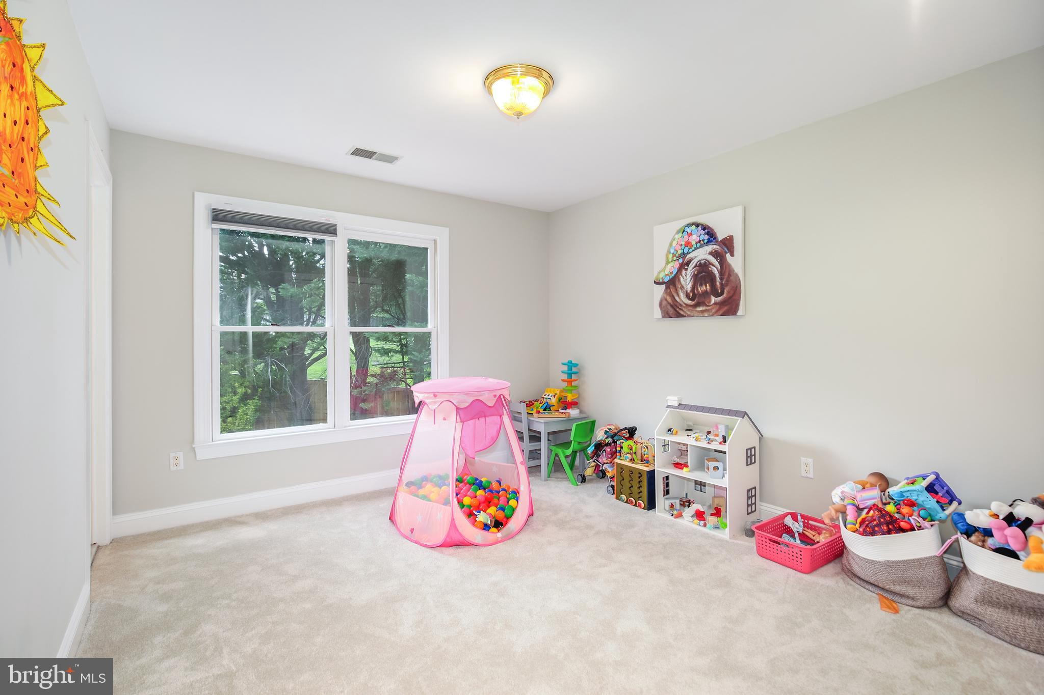 ALTA VISTA - Residential Lease