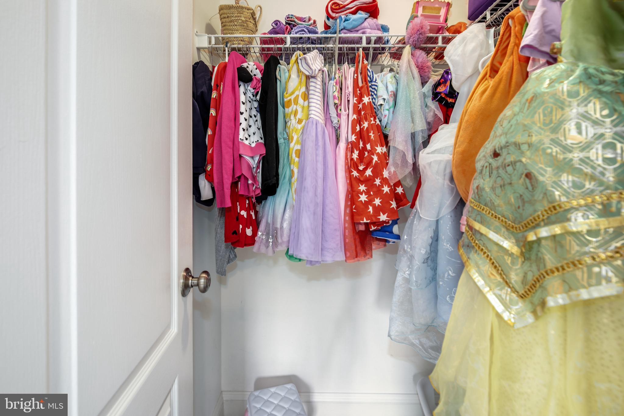 ALTA VISTA - Residential Lease