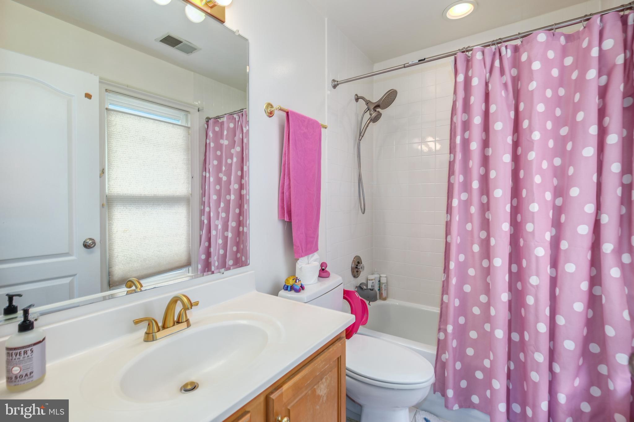 ALTA VISTA - Residential Lease