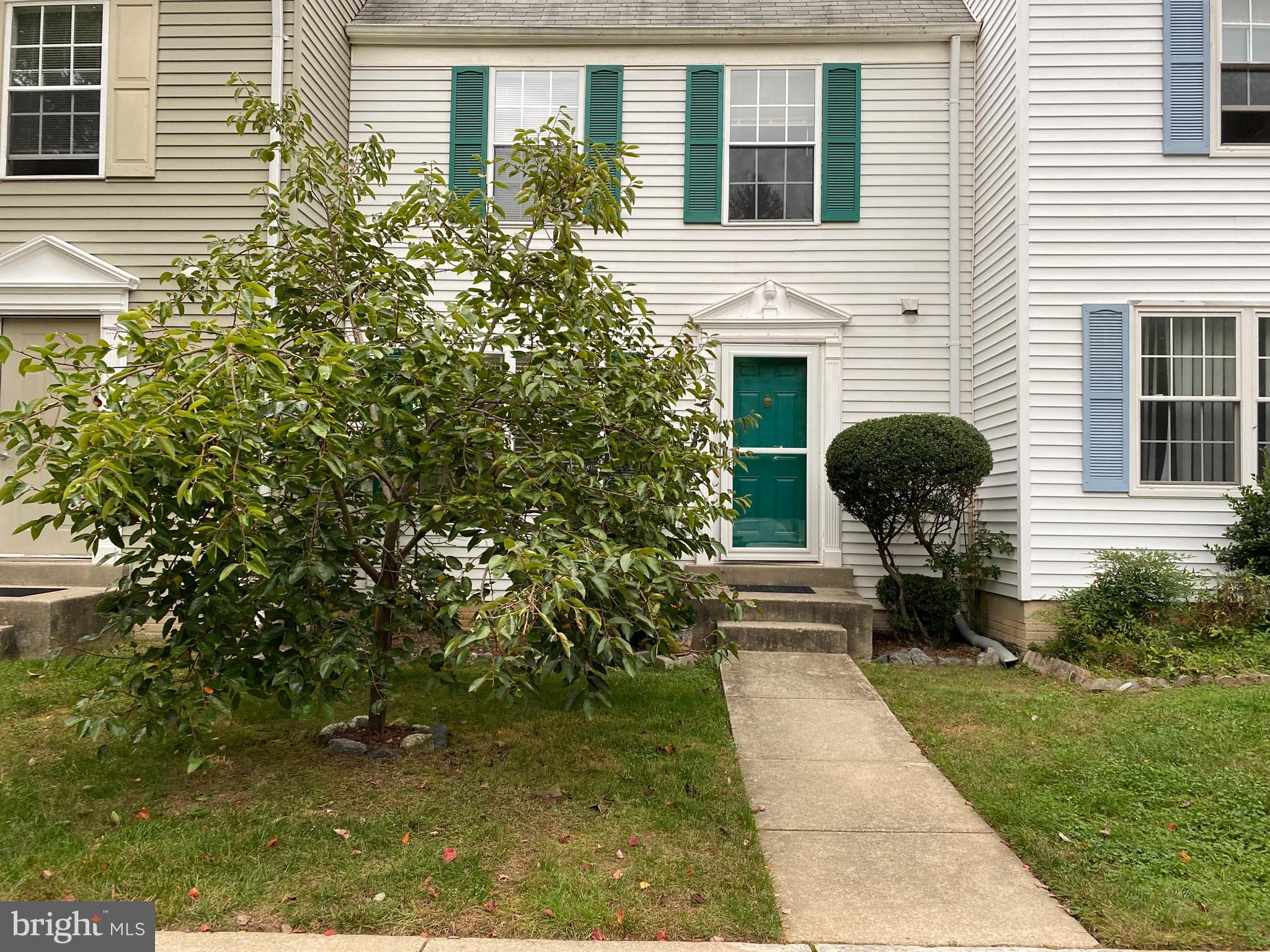 A well-maintained beautiful 3 beds room 3.5 bathroom Townhome in a highly desired Stone Bridge Community. Throughout all house are hardwood floors , finished lower level with walkout basement, large deck fenced back yard and more. Available from September.