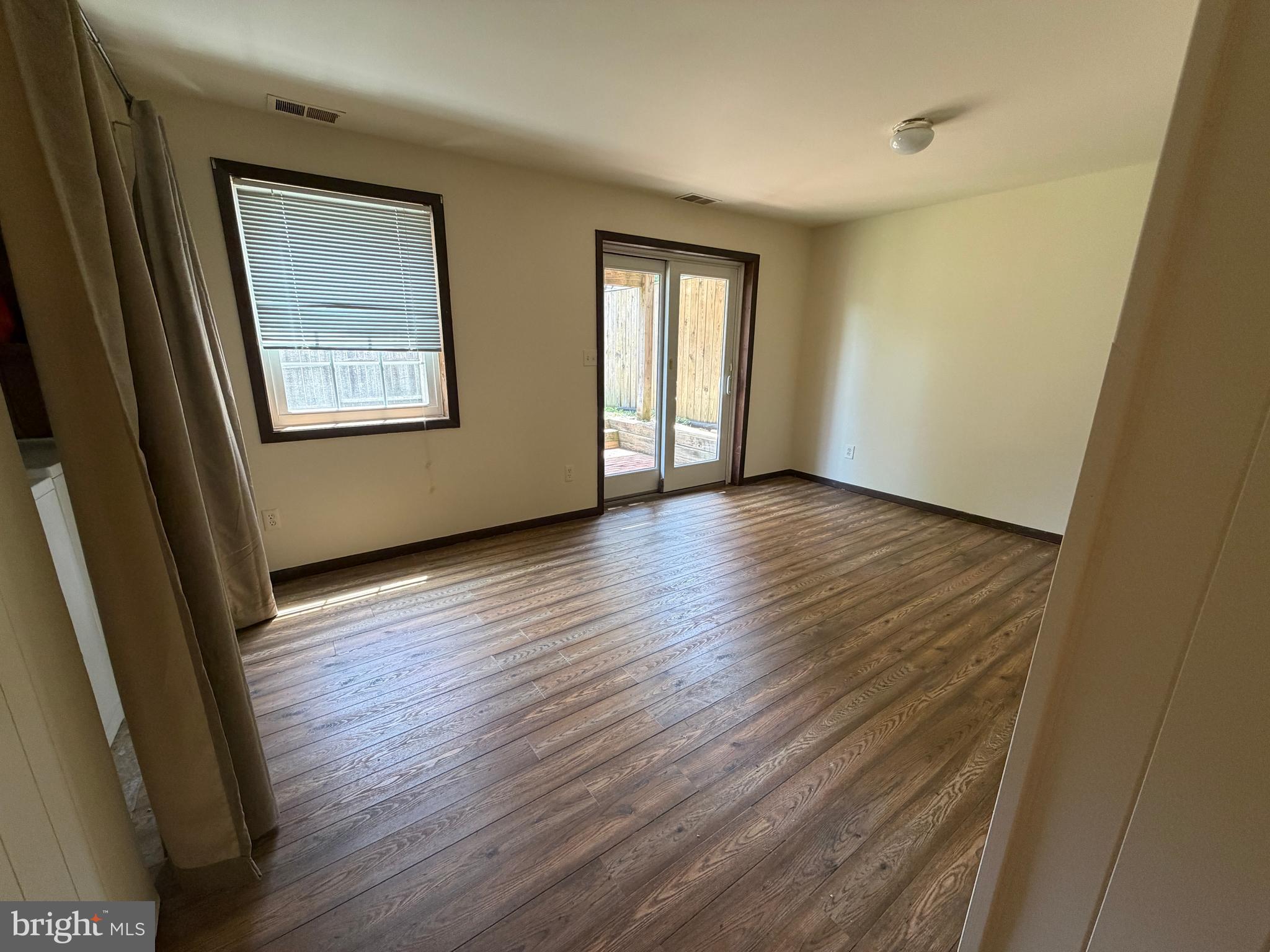 CARROLL PARK MANOR - Residential