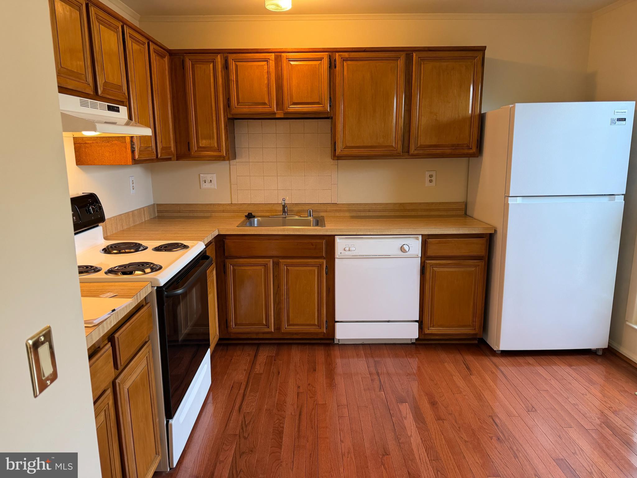CARROLL PARK MANOR - Residential