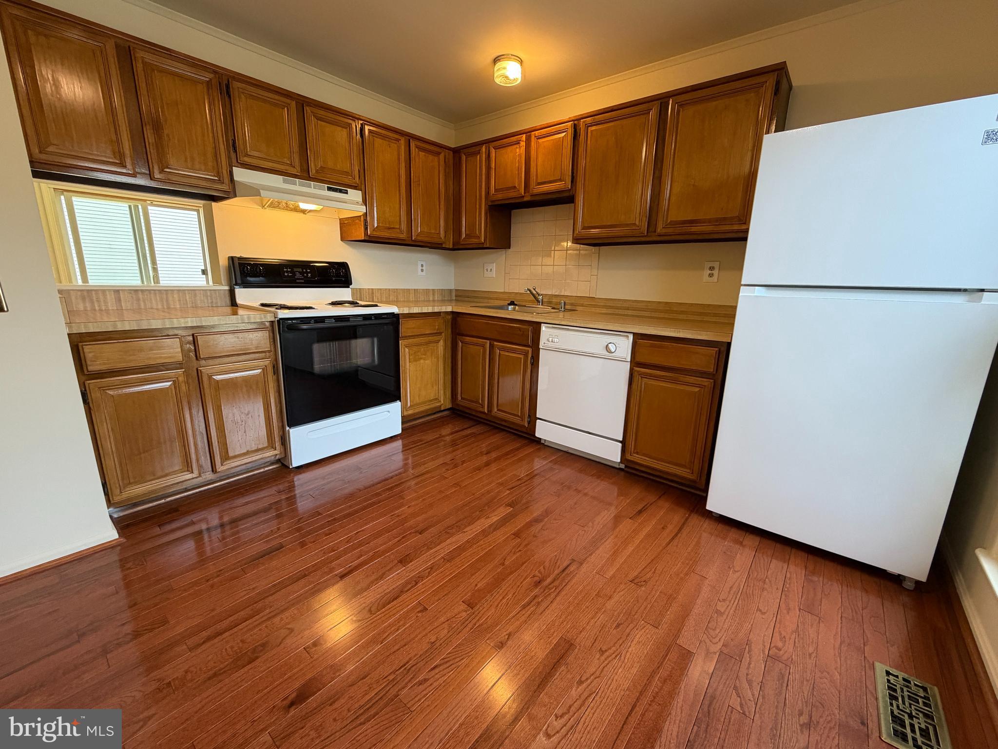 CARROLL PARK MANOR - Residential
