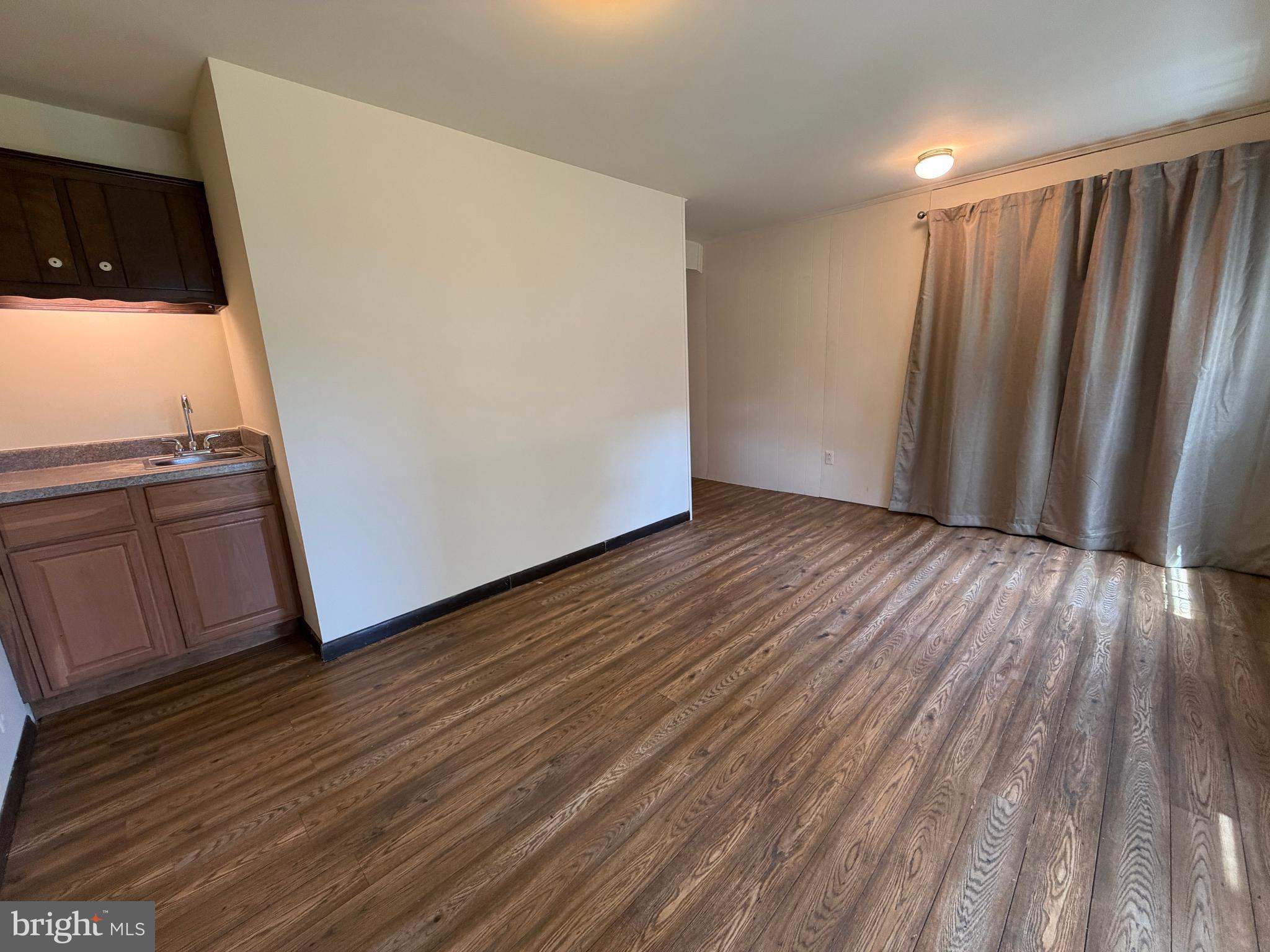 CARROLL PARK MANOR - Residential