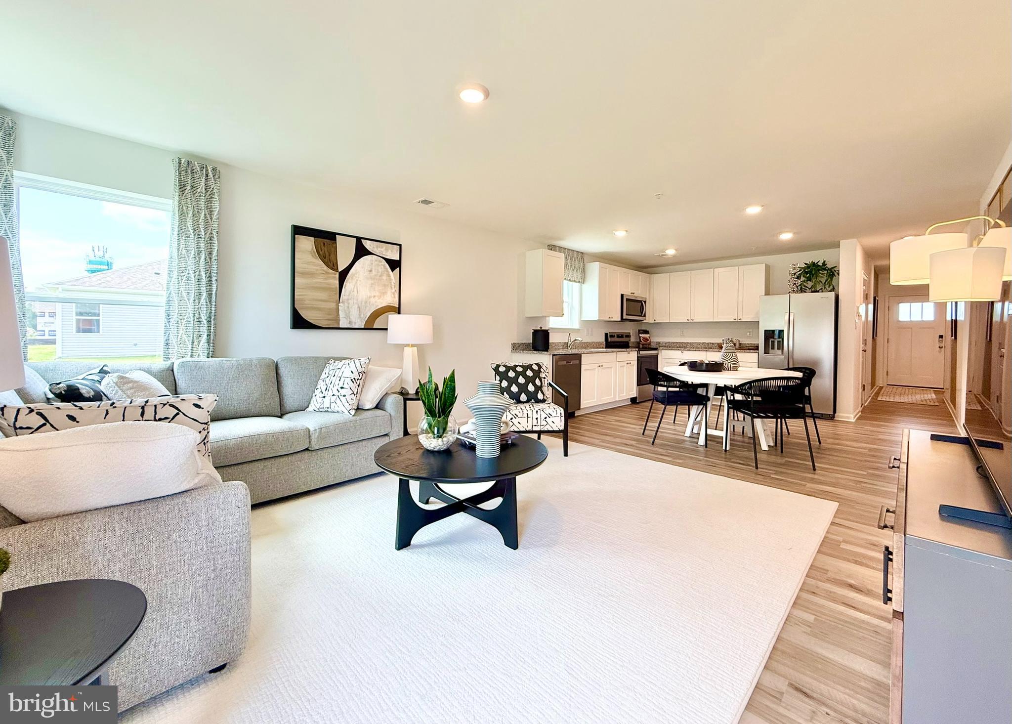 KINNAMON MEADOWS - Residential