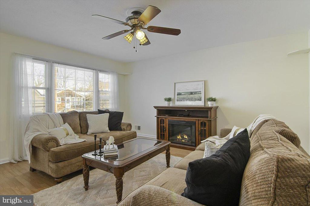 Photo of 19 Walker Avenue, SPOTSWOOD, NJ 08884 (MLS # NJMX2011268)