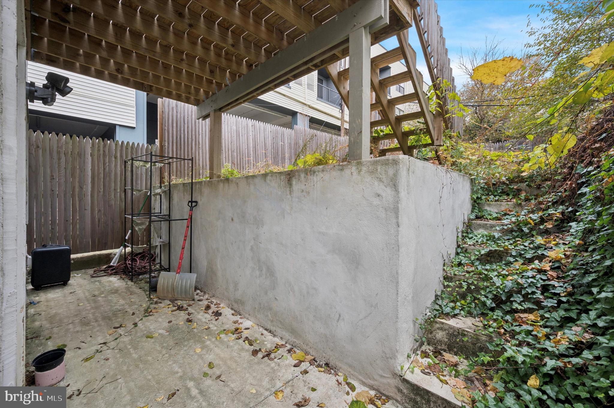 4645 UMBRIA STREET 1