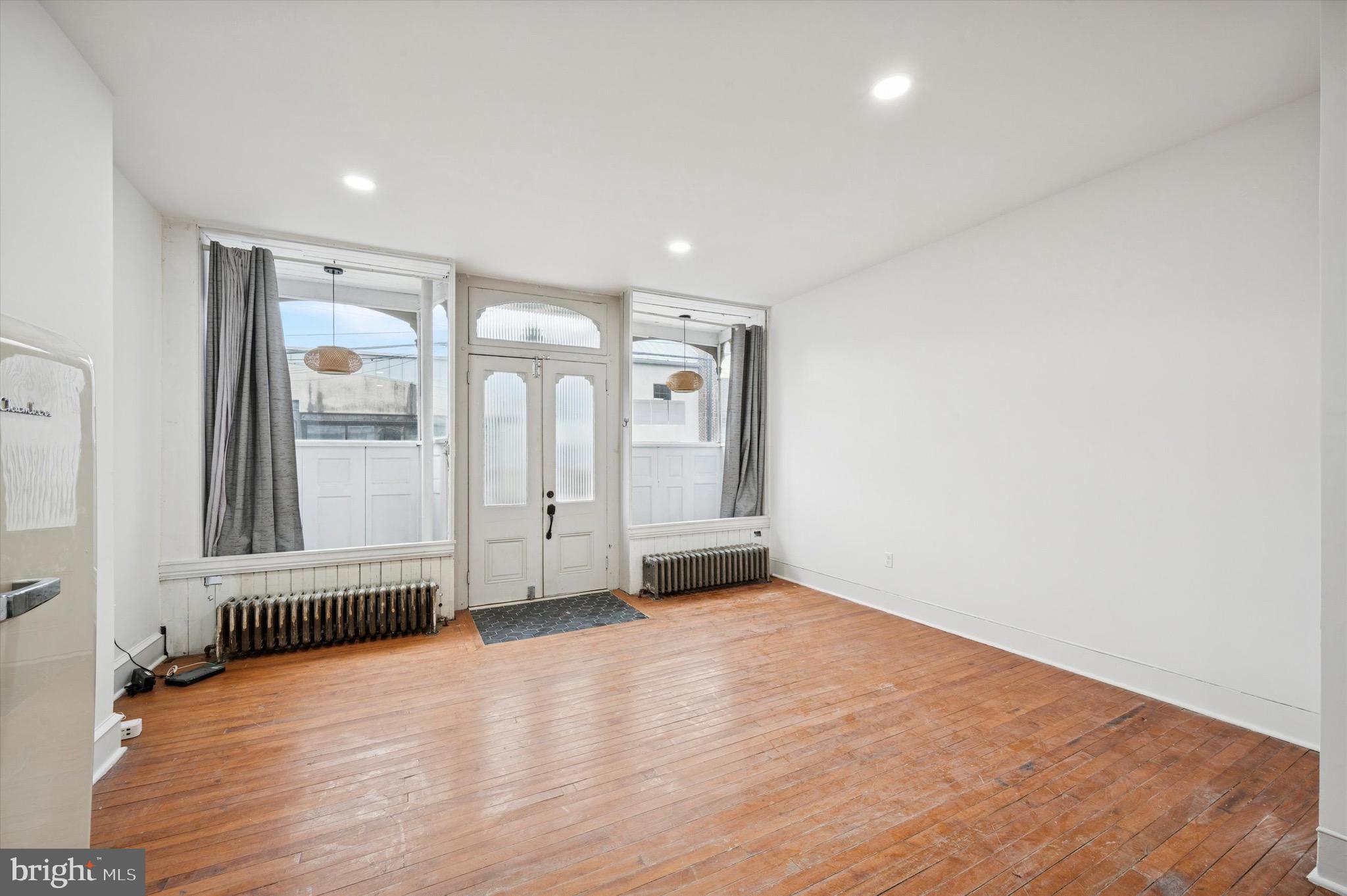 4645 UMBRIA STREET 1