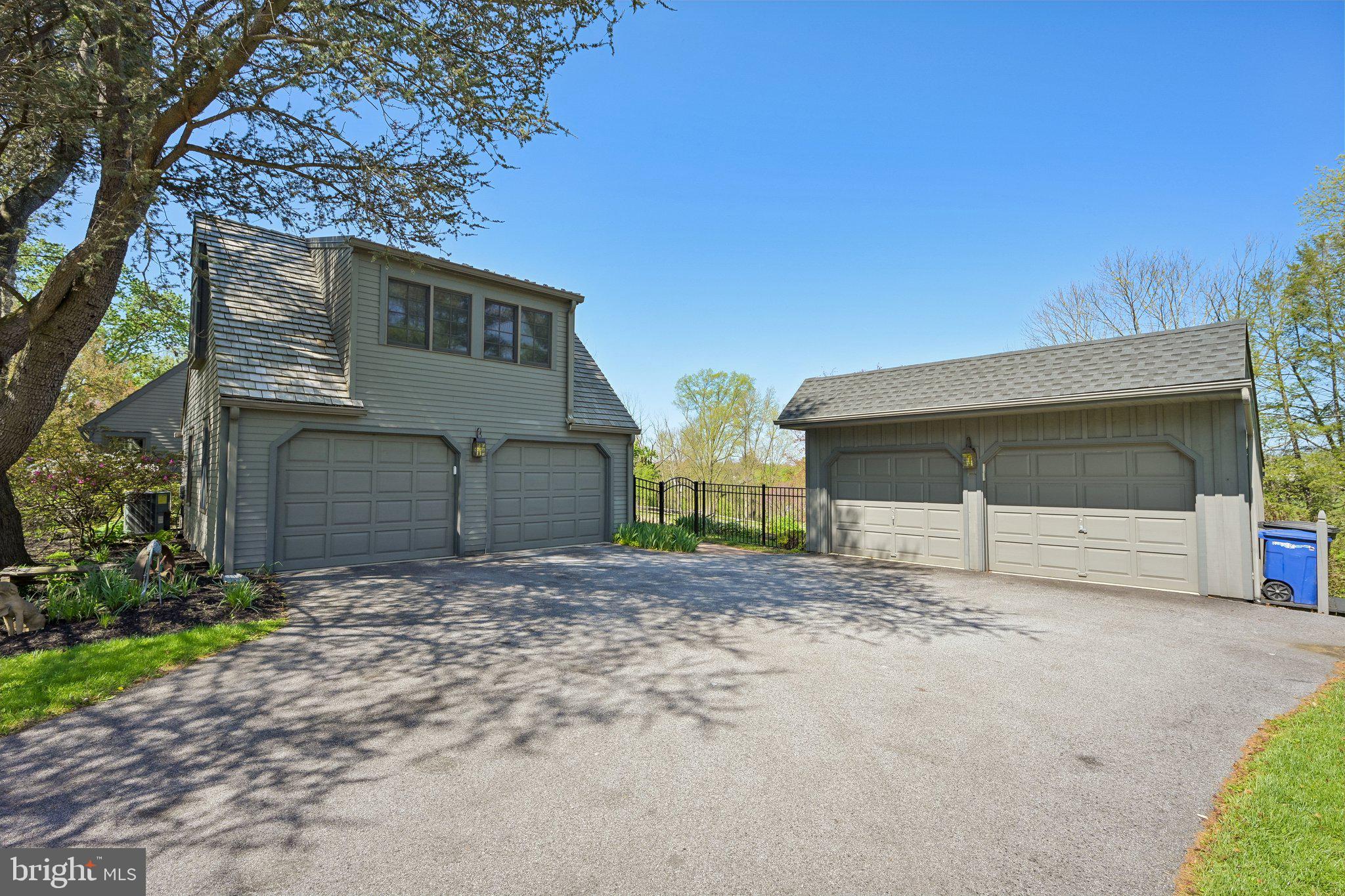 RADLEY RUN - Residential