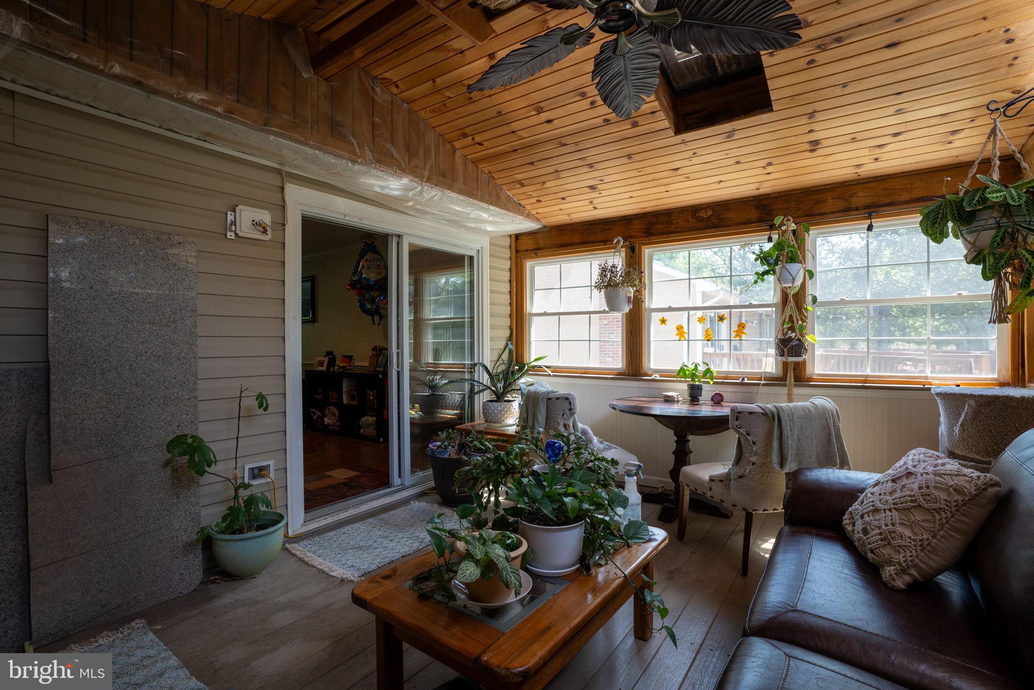 BREEZEWOOD - Residential