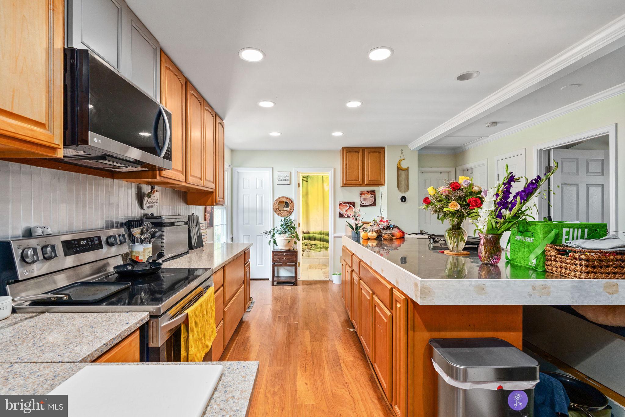 BREEZEWOOD - Residential