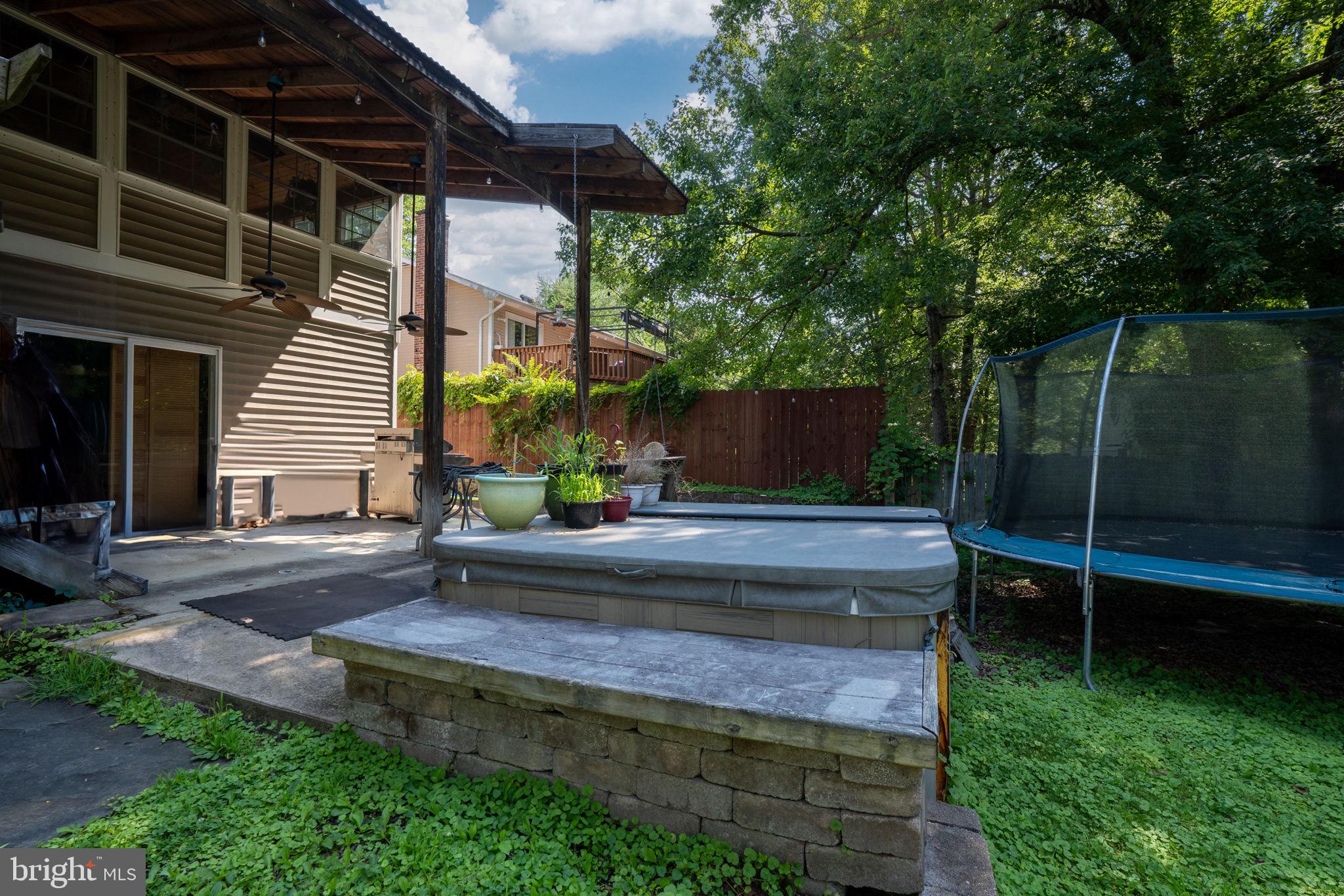 BREEZEWOOD - Residential