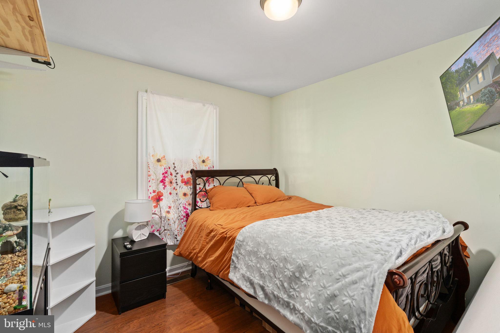 BREEZEWOOD - Residential