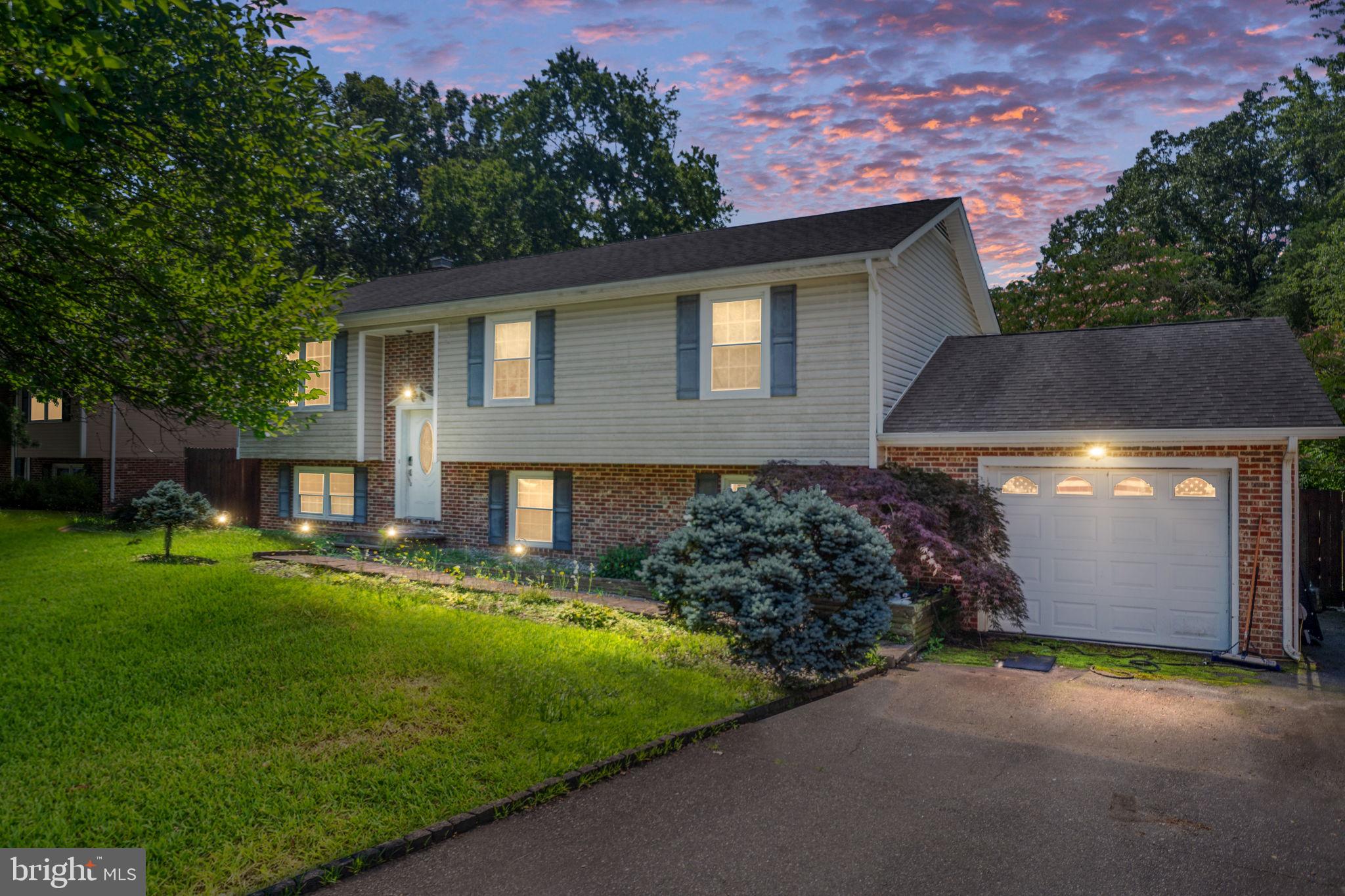 BREEZEWOOD - Residential