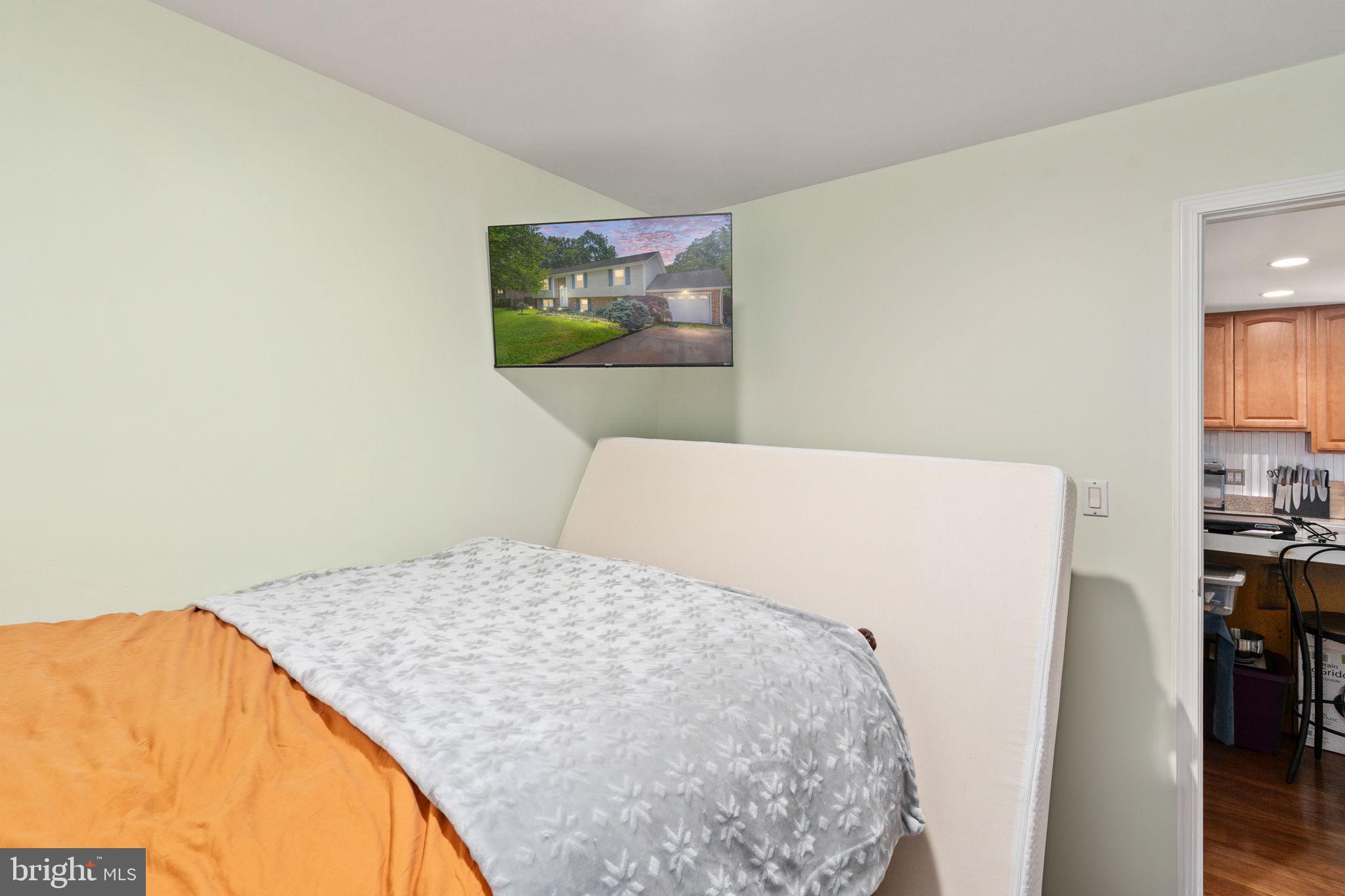 BREEZEWOOD - Residential