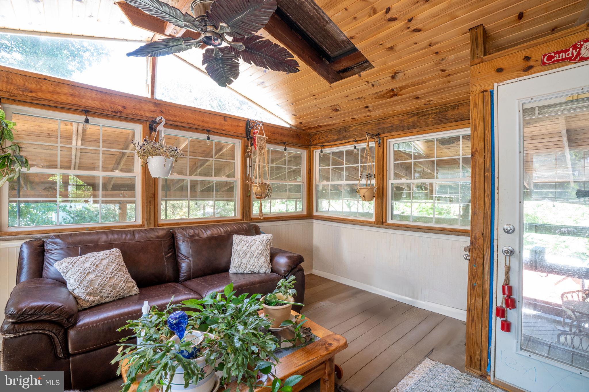 BREEZEWOOD - Residential