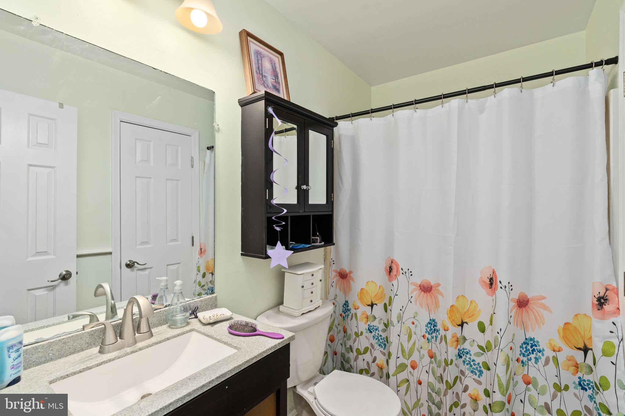 BREEZEWOOD - Residential