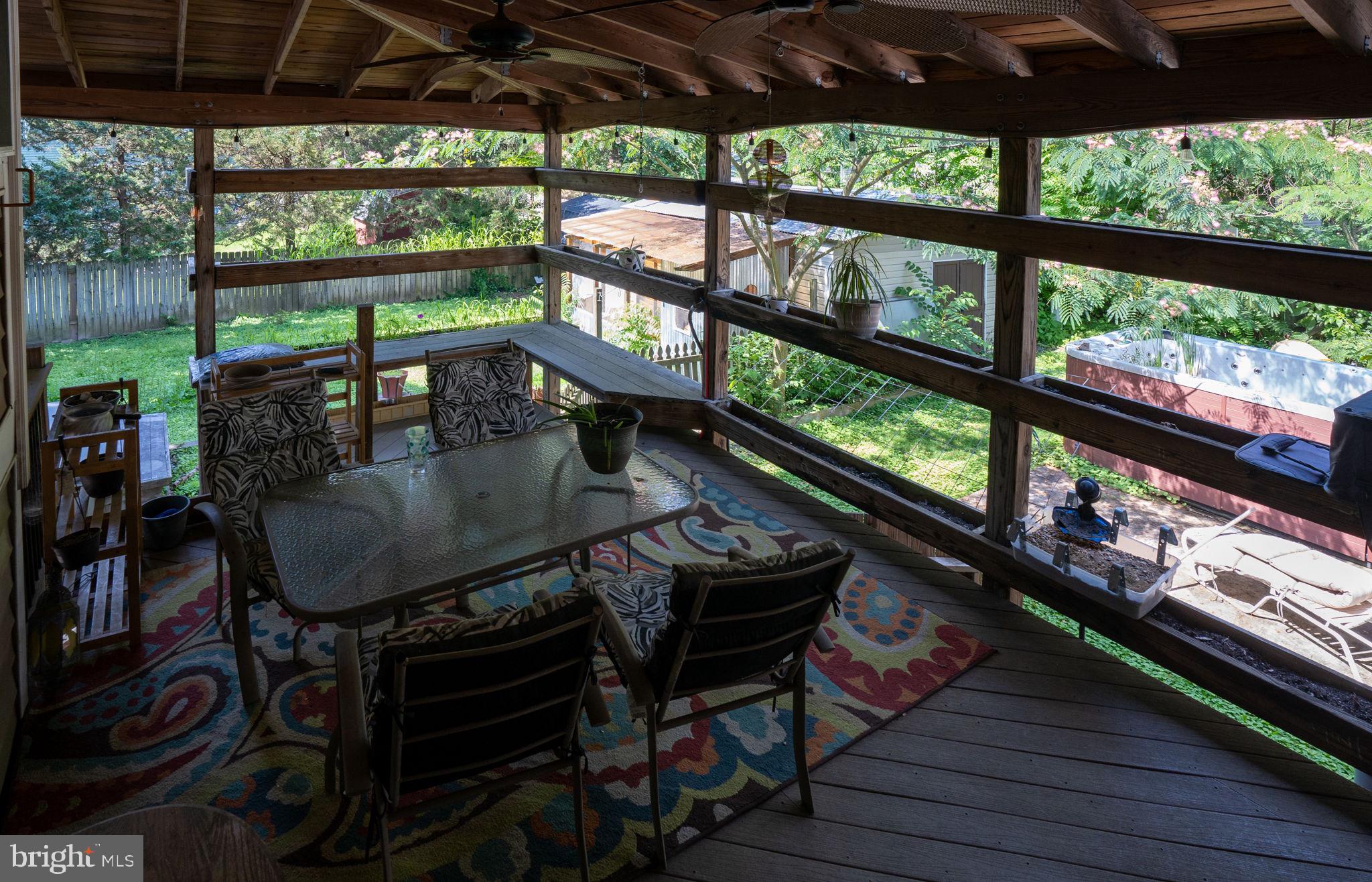 BREEZEWOOD - Residential