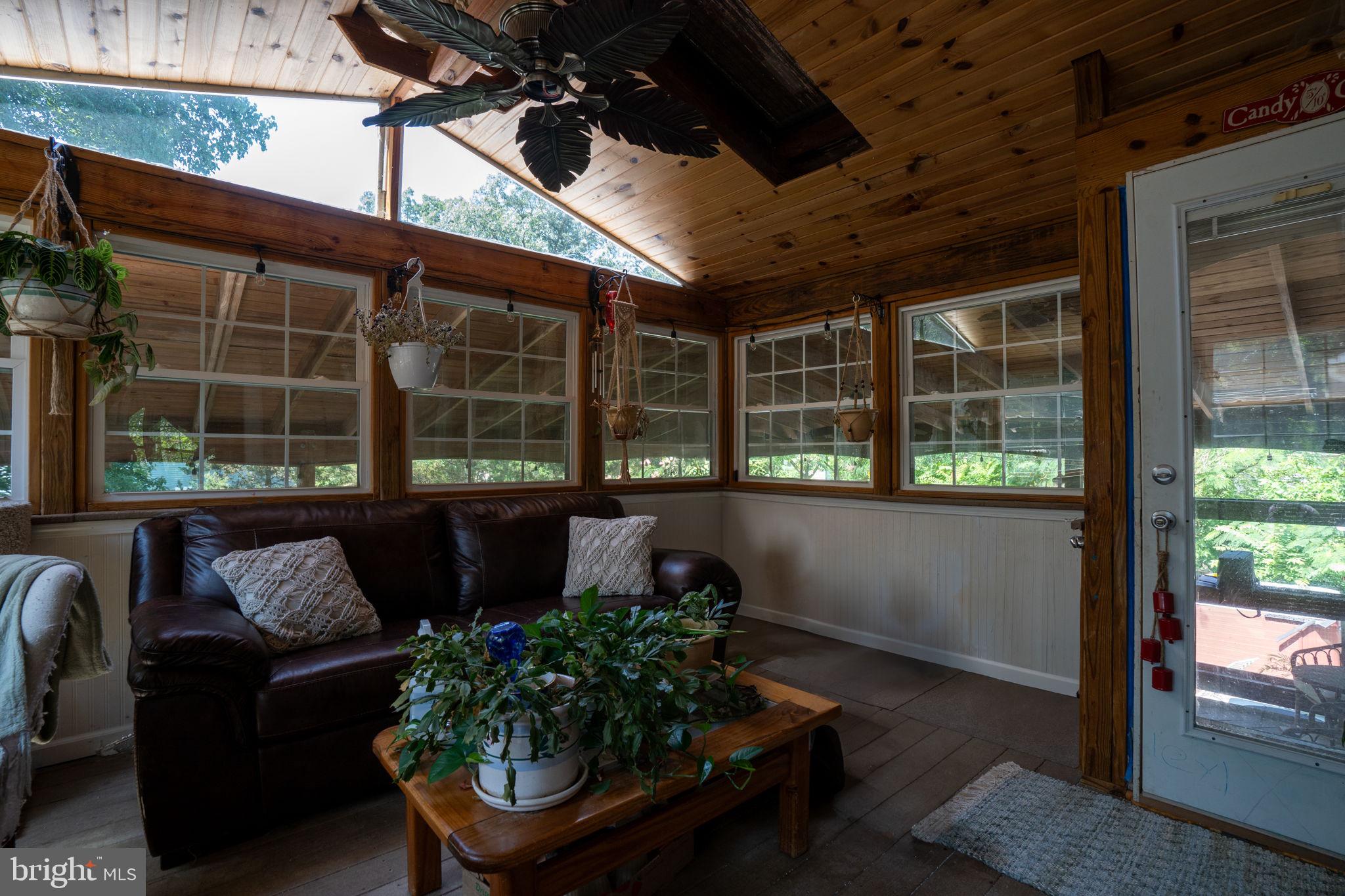 BREEZEWOOD - Residential