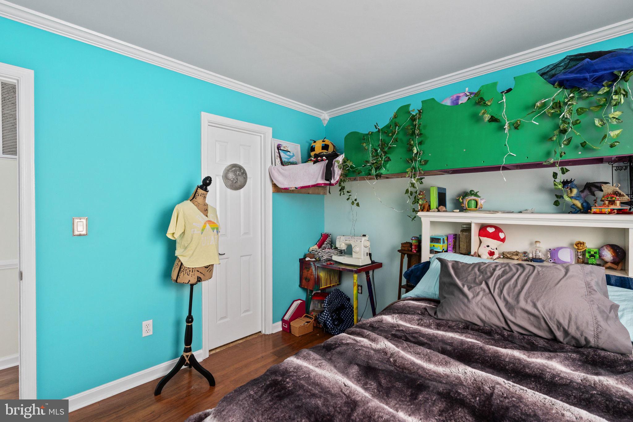 BREEZEWOOD - Residential