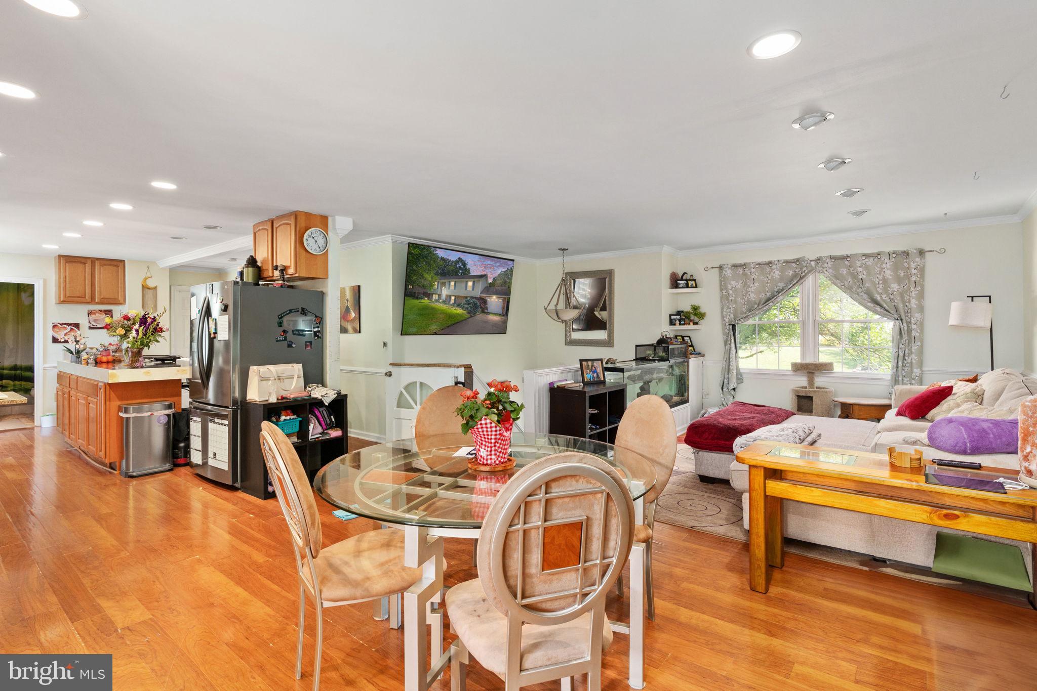 BREEZEWOOD - Residential