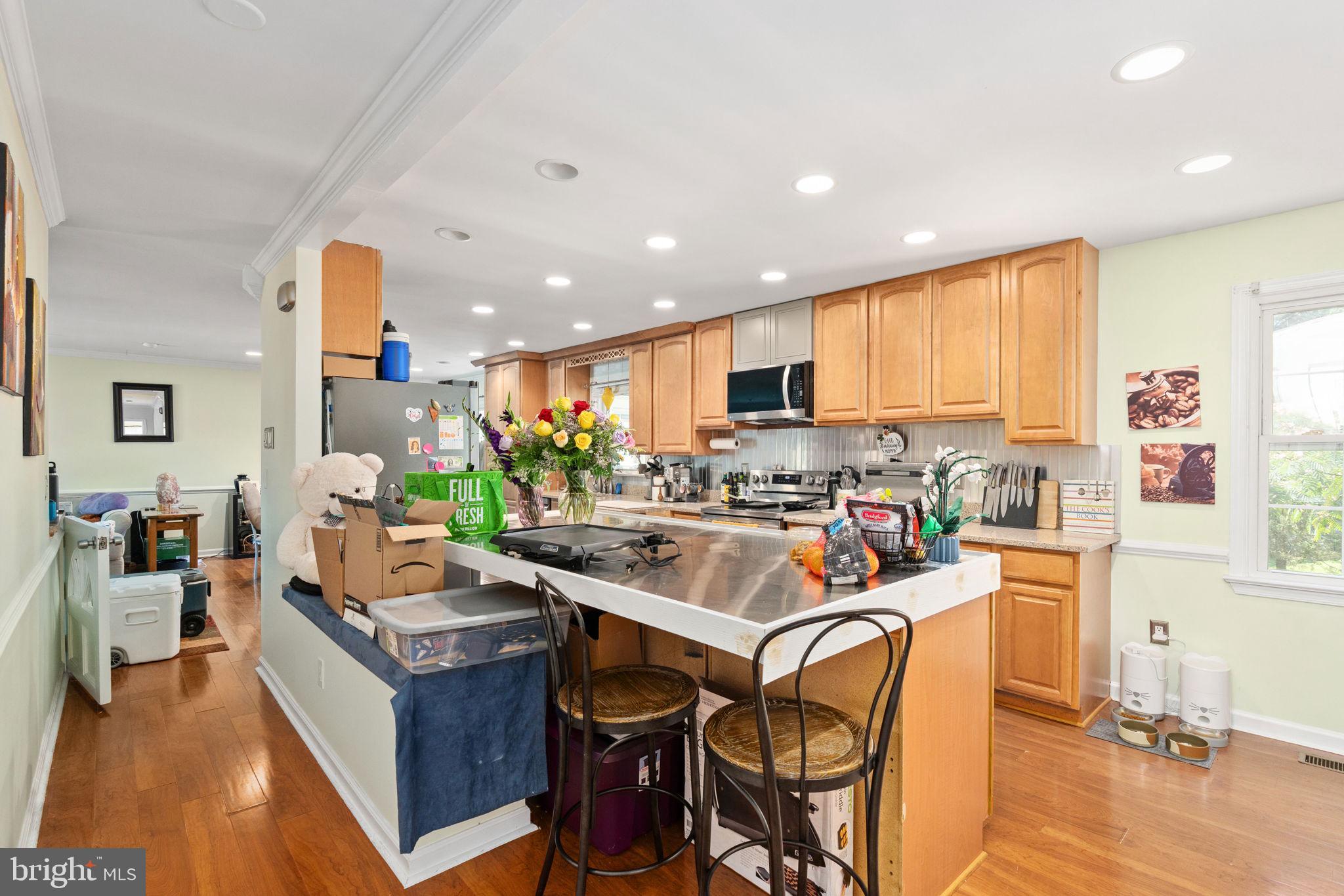 BREEZEWOOD - Residential