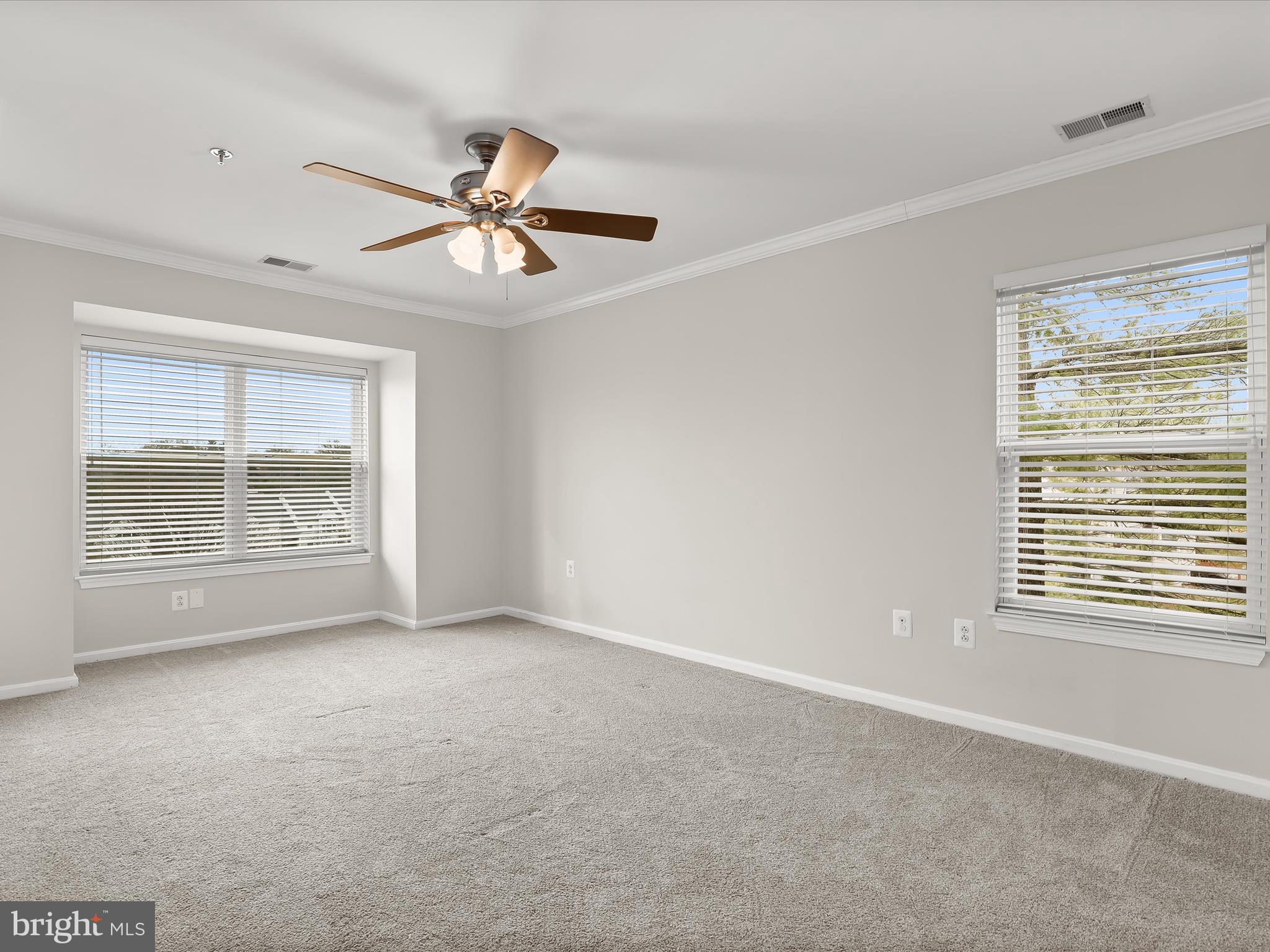 RIVERCHASE - Residential