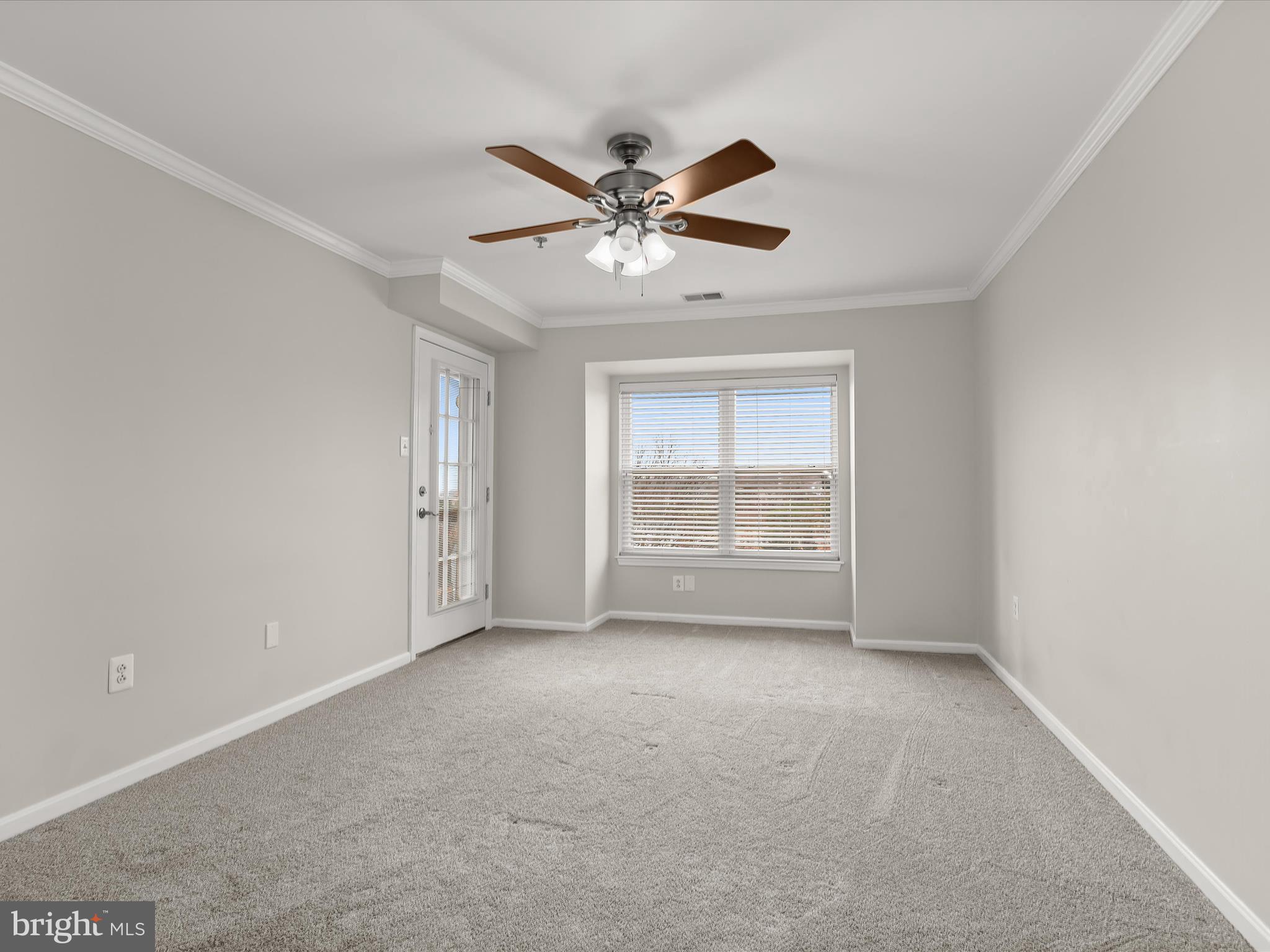 RIVERCHASE - Residential