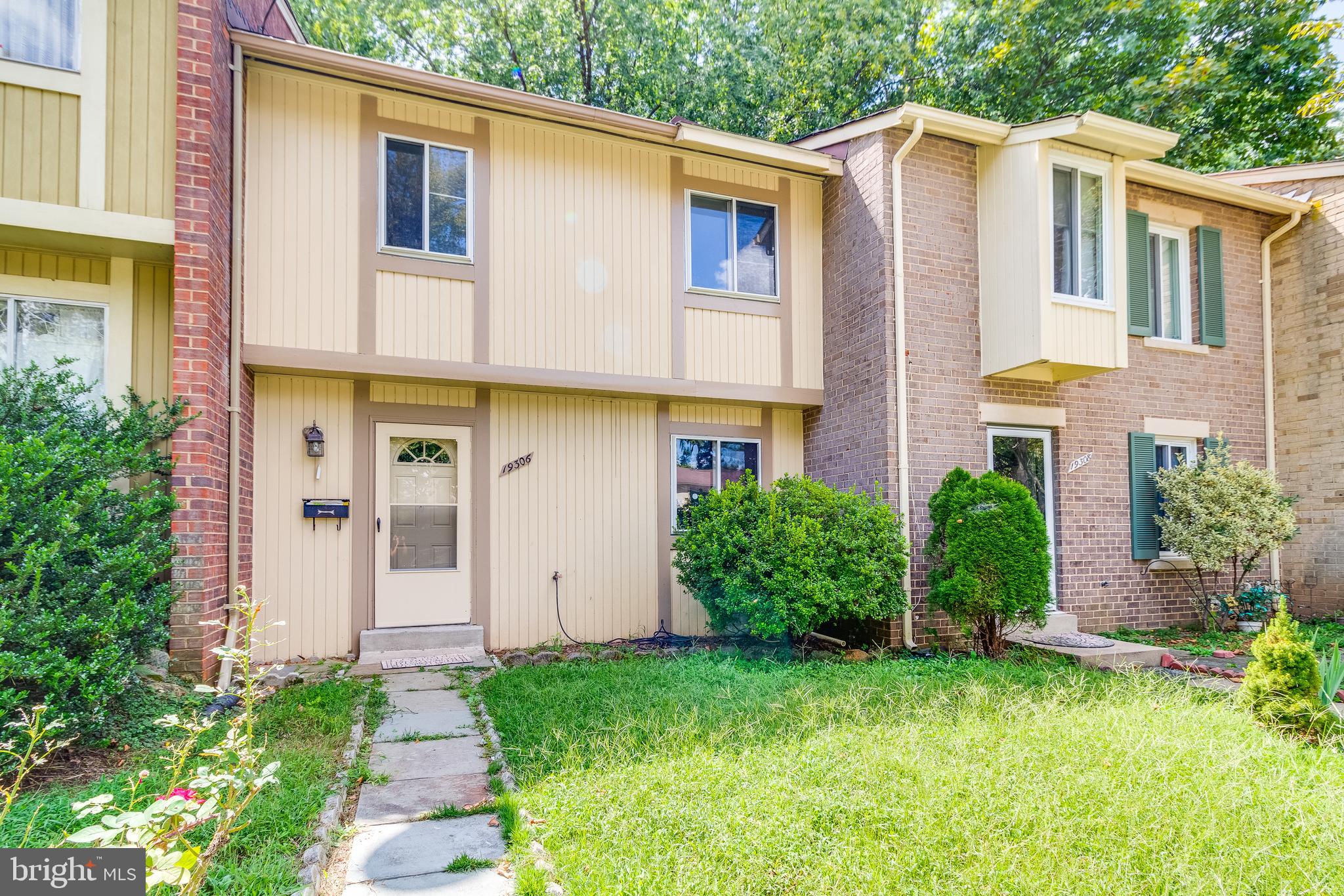 MARYLAND PLACE - Residential