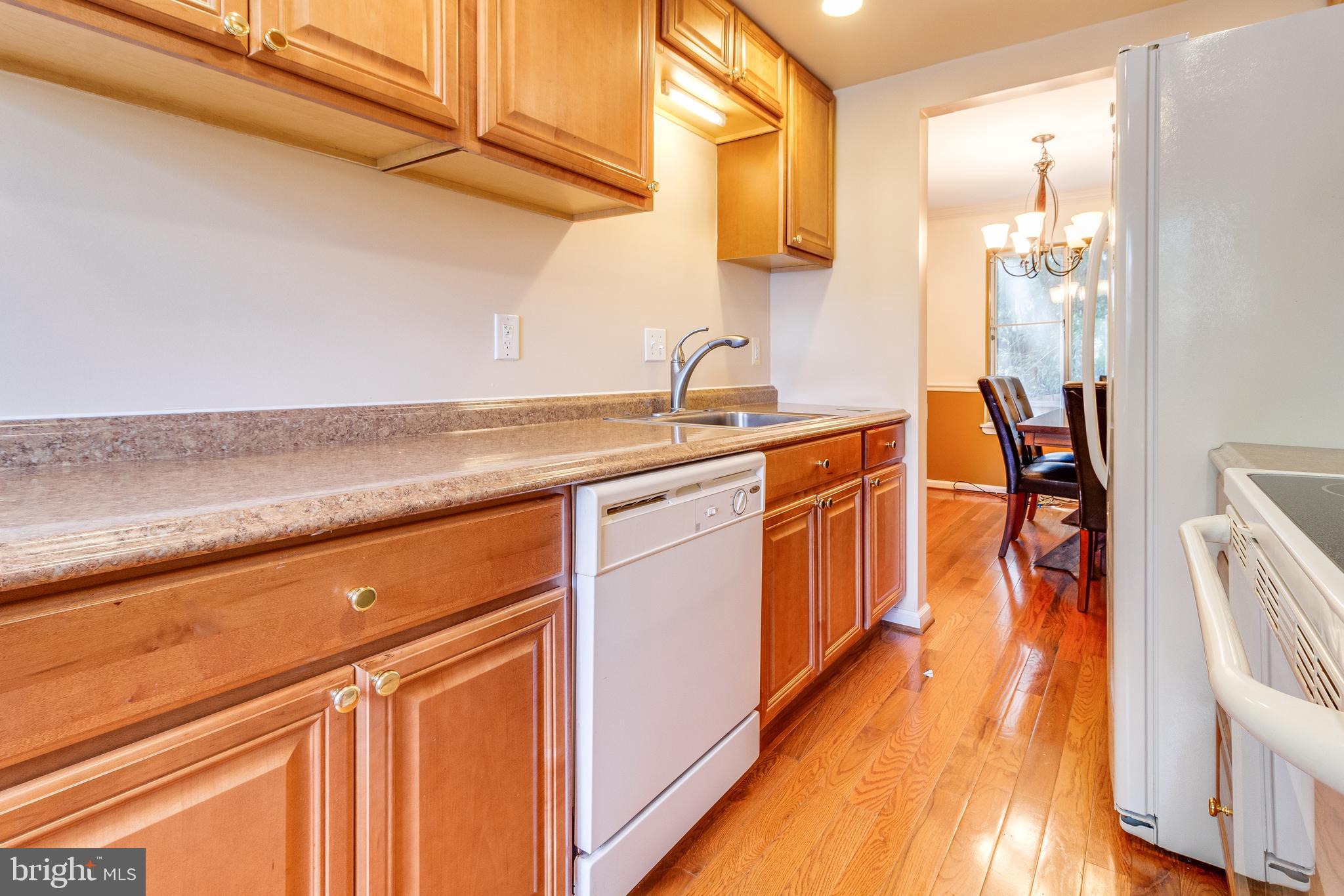 MARYLAND PLACE - Residential