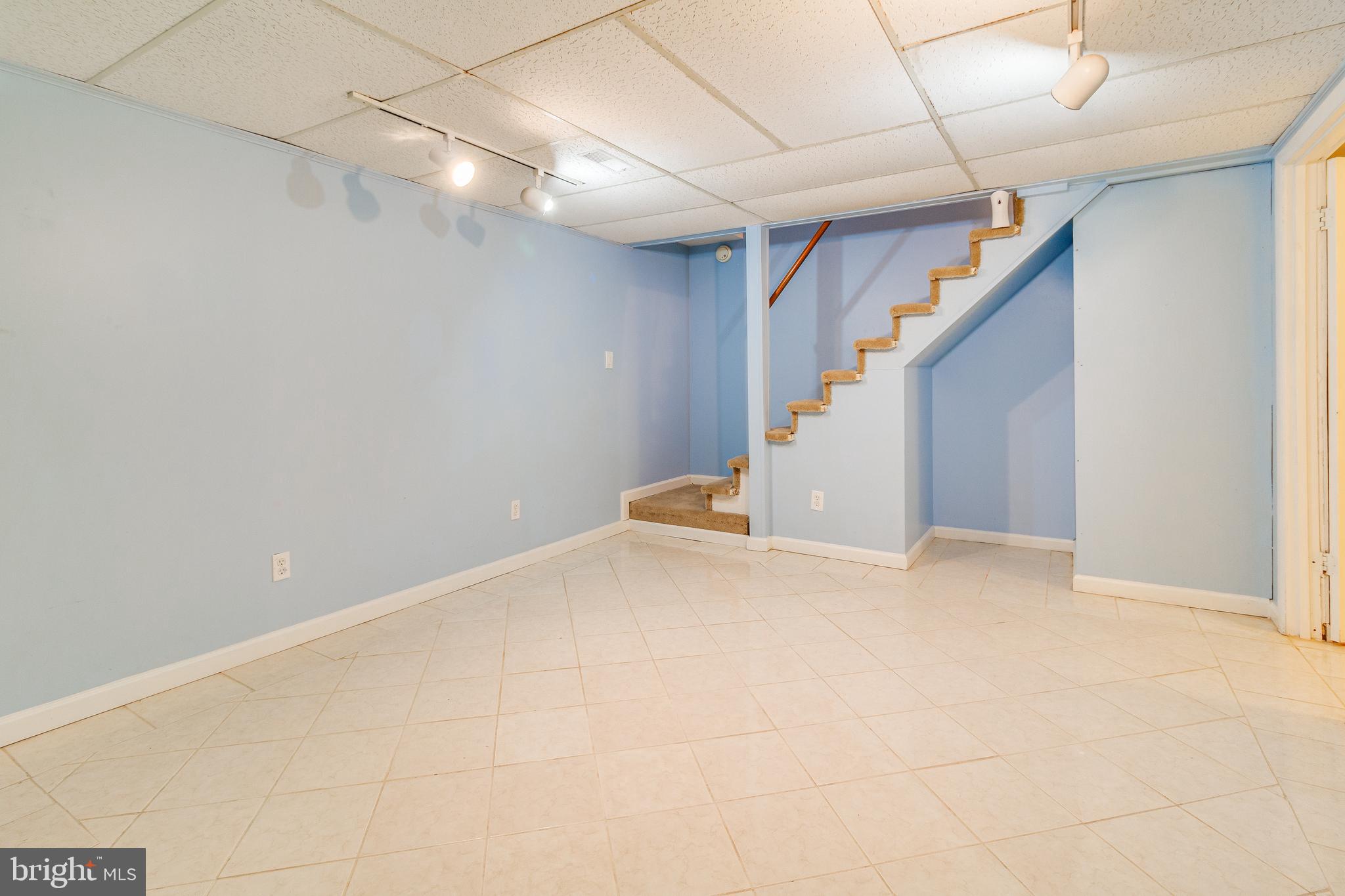 MARYLAND PLACE - Residential