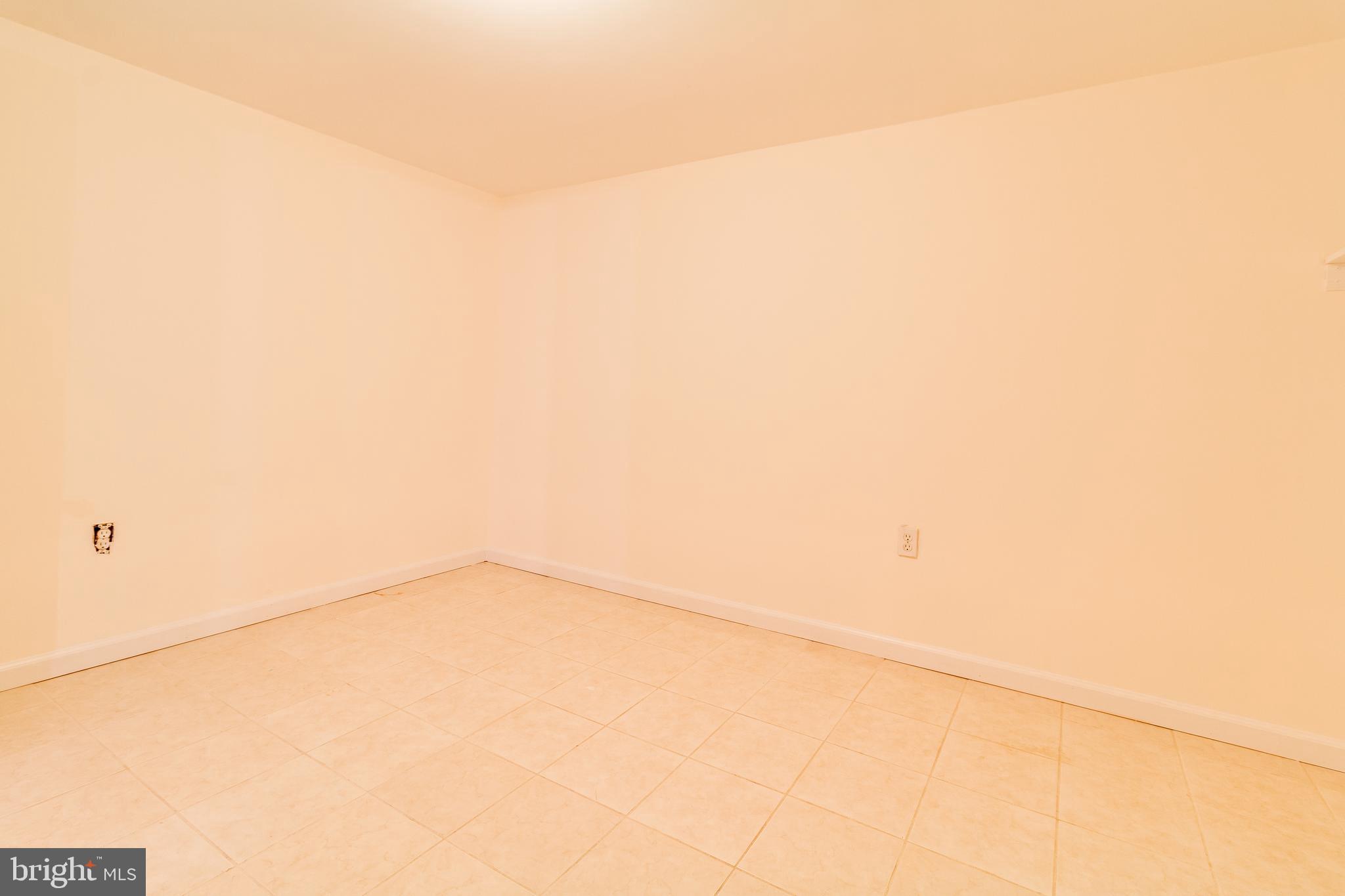 MARYLAND PLACE - Residential