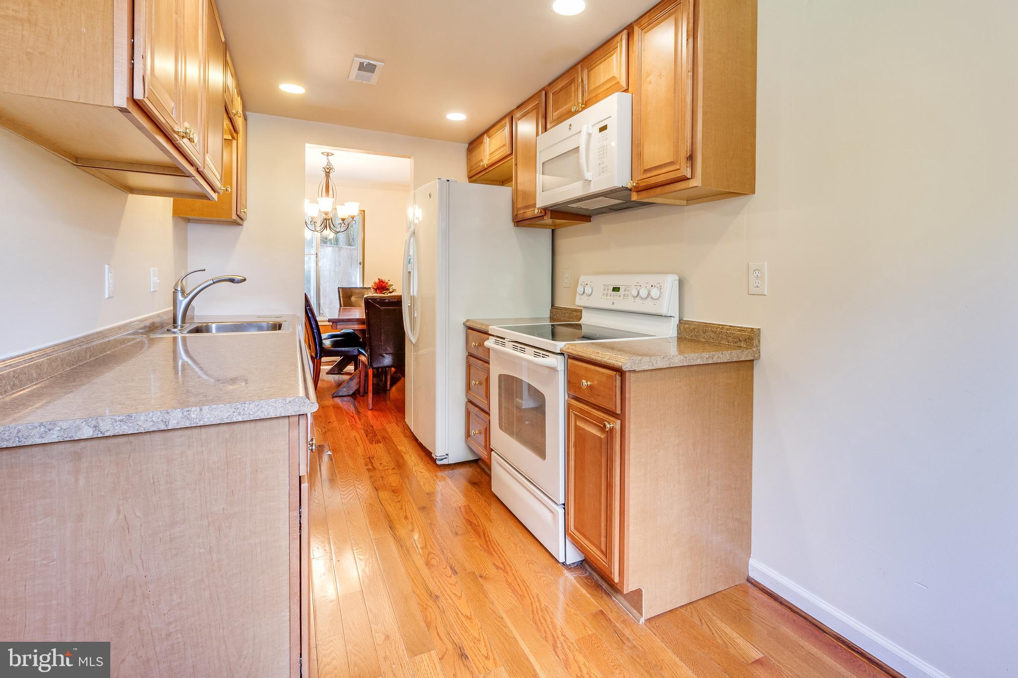 MARYLAND PLACE - Residential