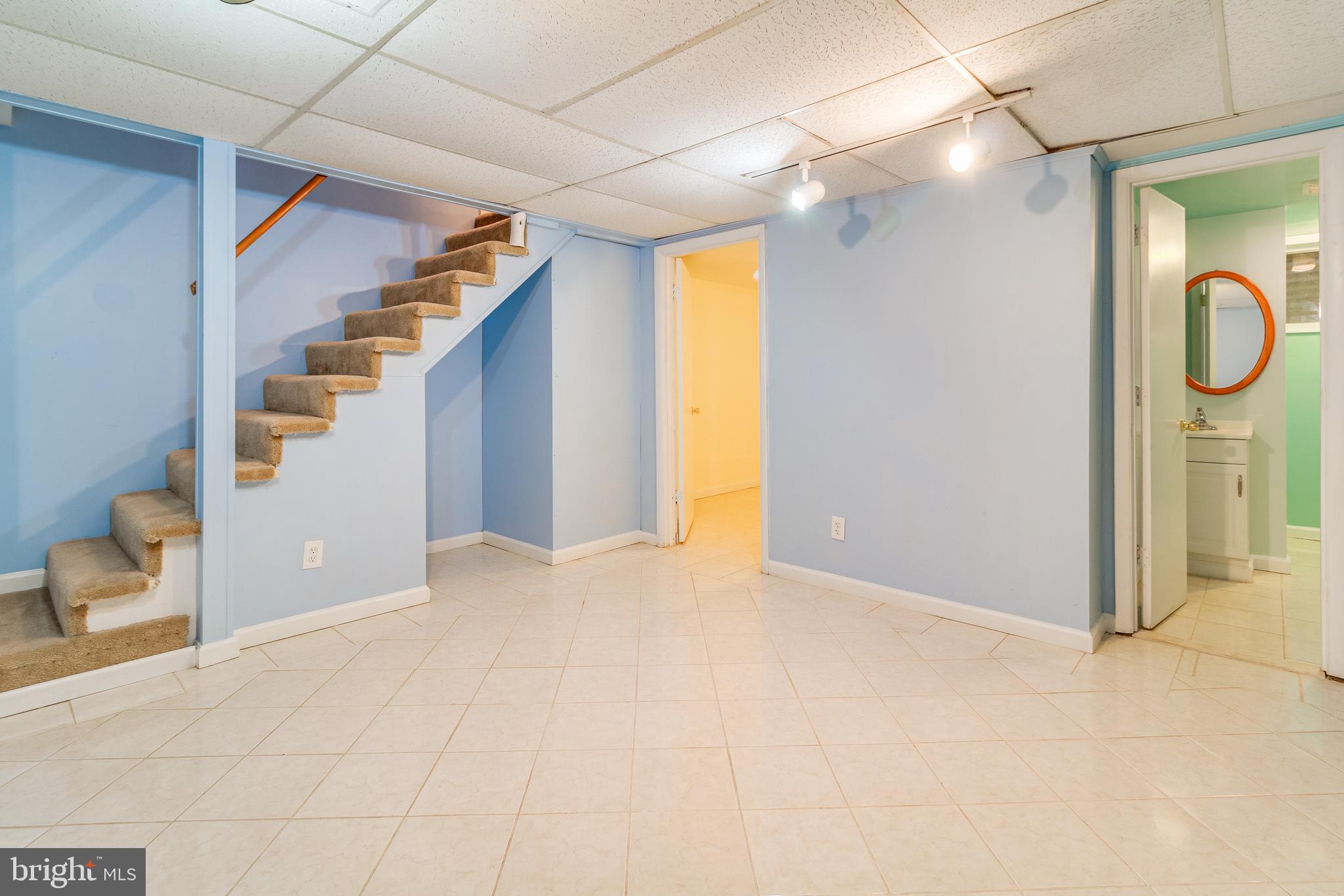 MARYLAND PLACE - Residential