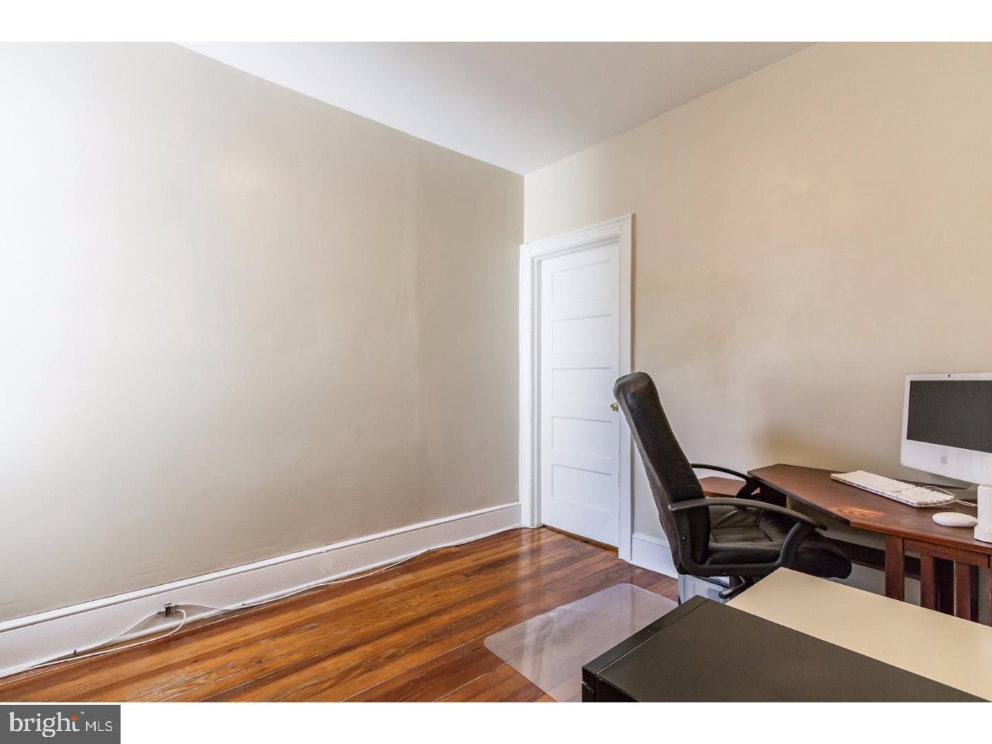 WALNUT HILL - Residential