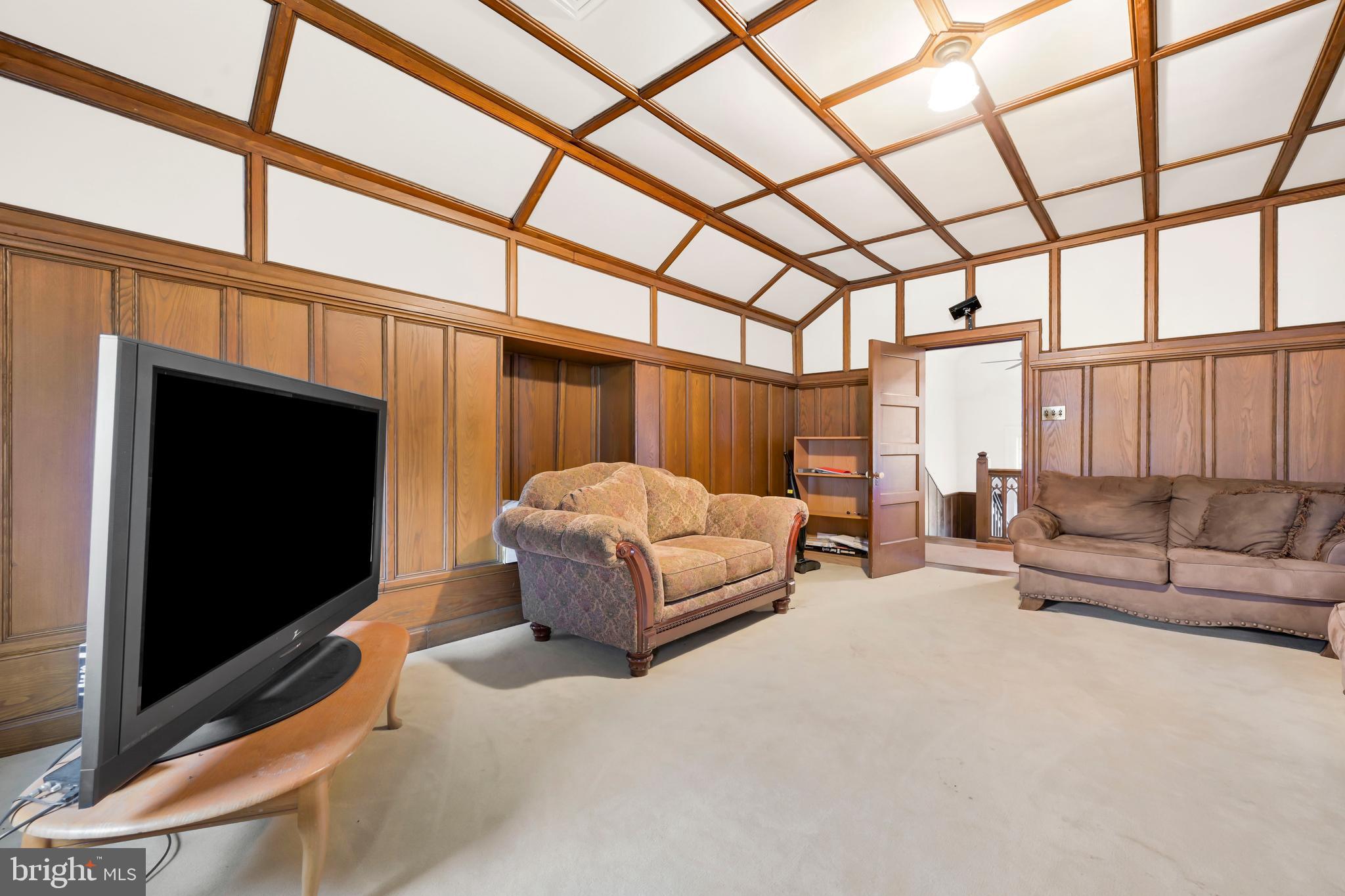 WEST END - Residential