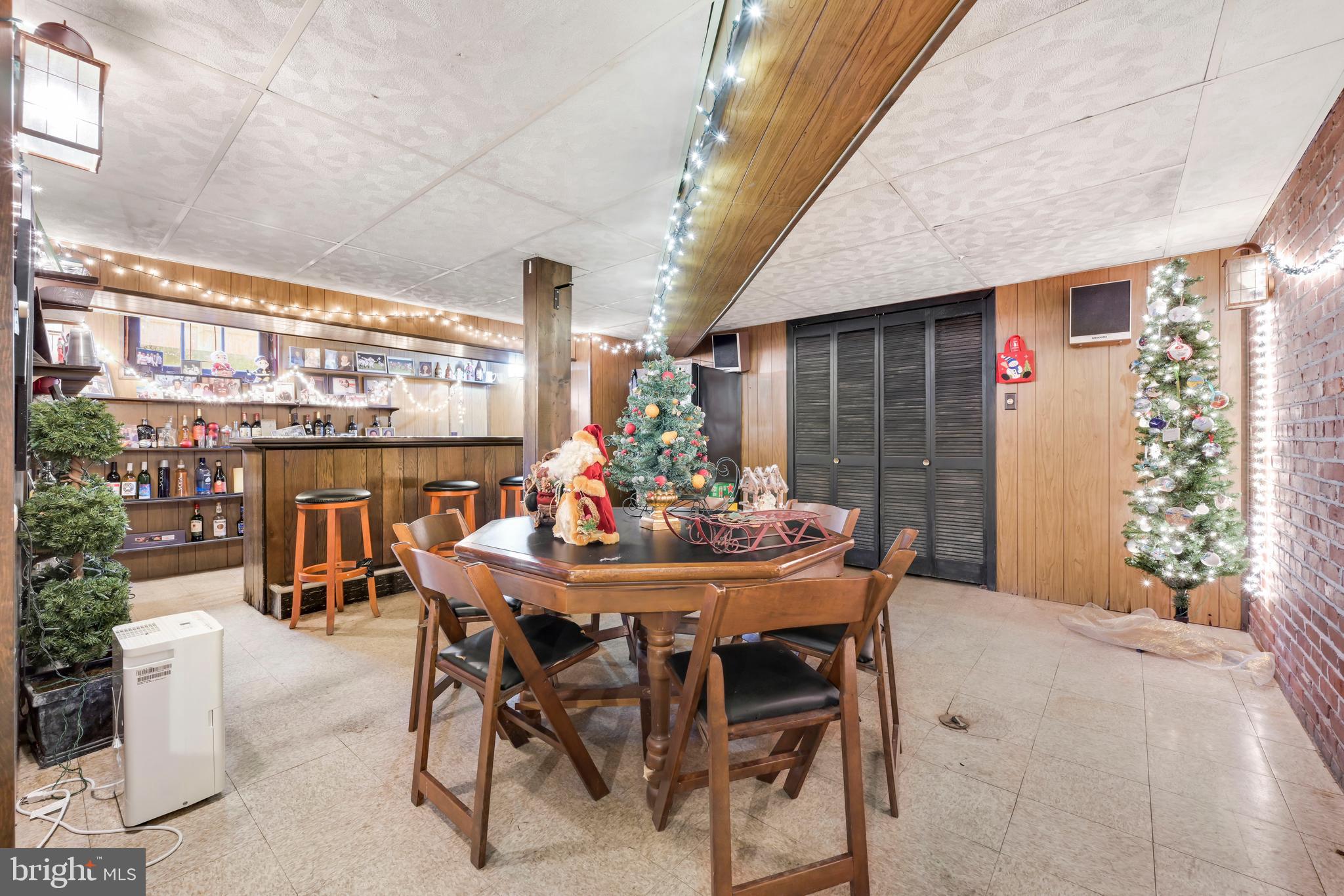 WEST END - Residential