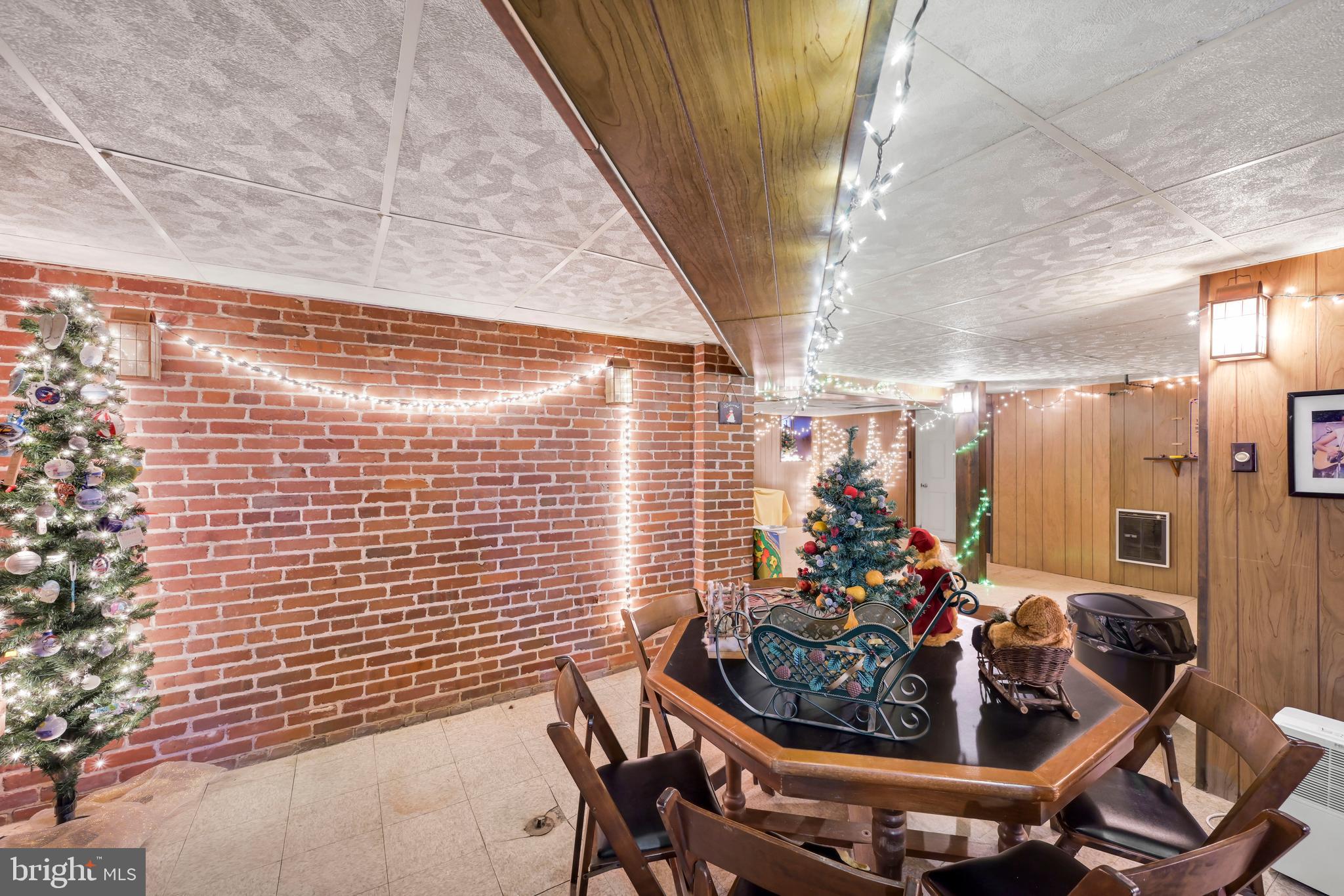 WEST END - Residential