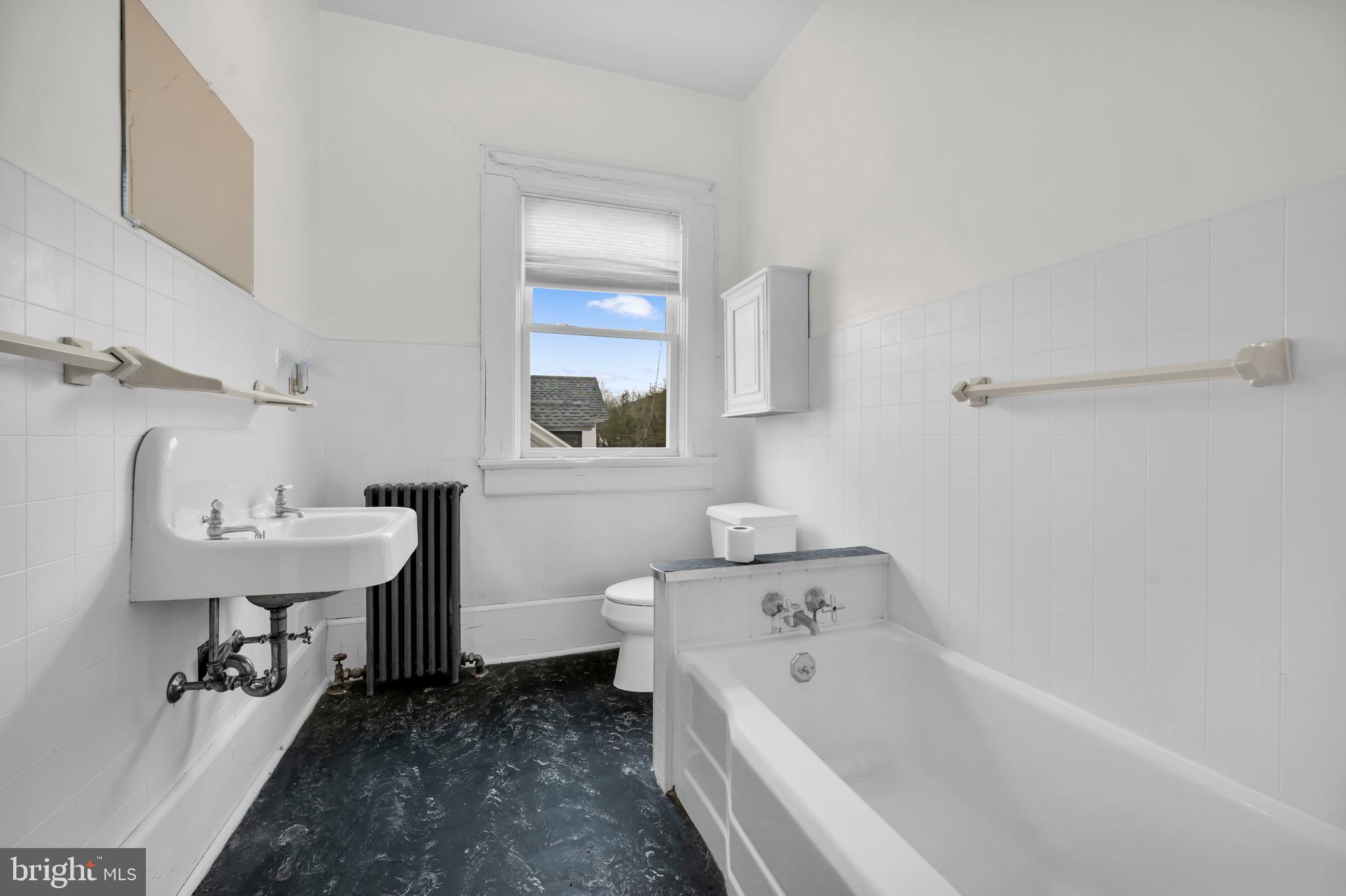 WEST END - Residential