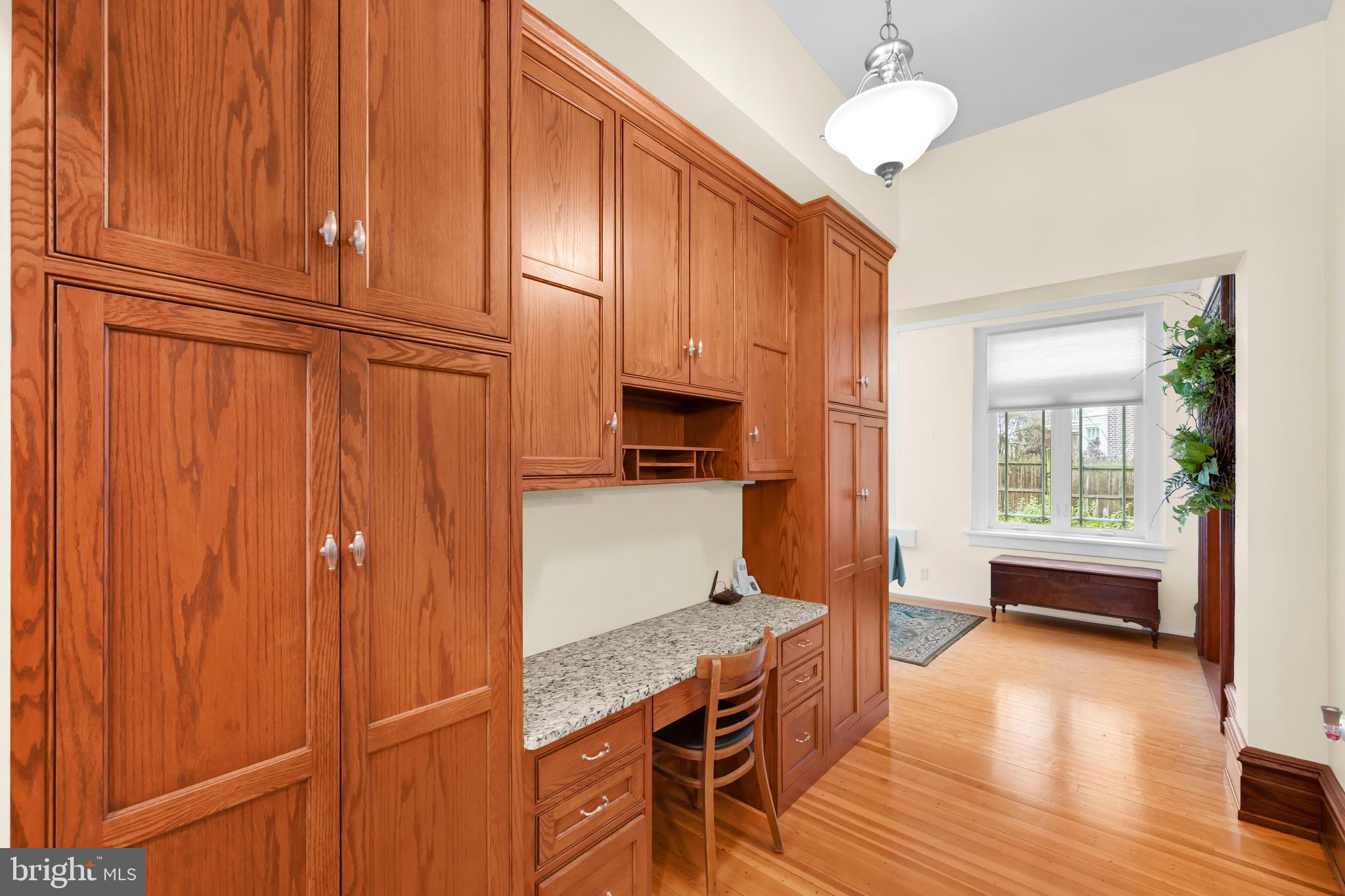 WEST END - Residential